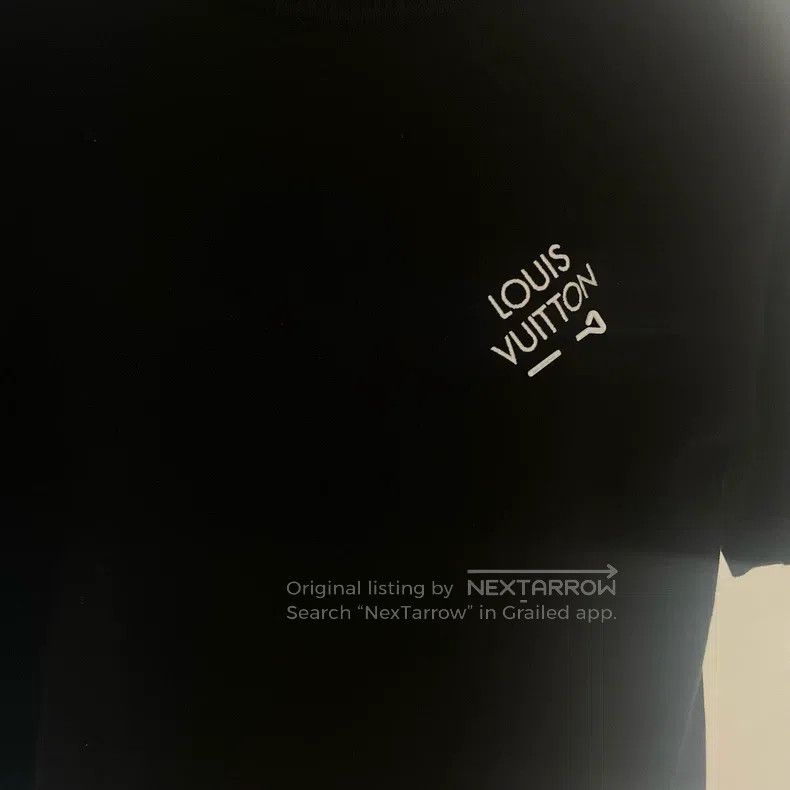 Louis Vuitton Louis Vuitton Black pin embroidered short sleeve Size US S / EU 44-46 / 1 - 3 Thumbnail