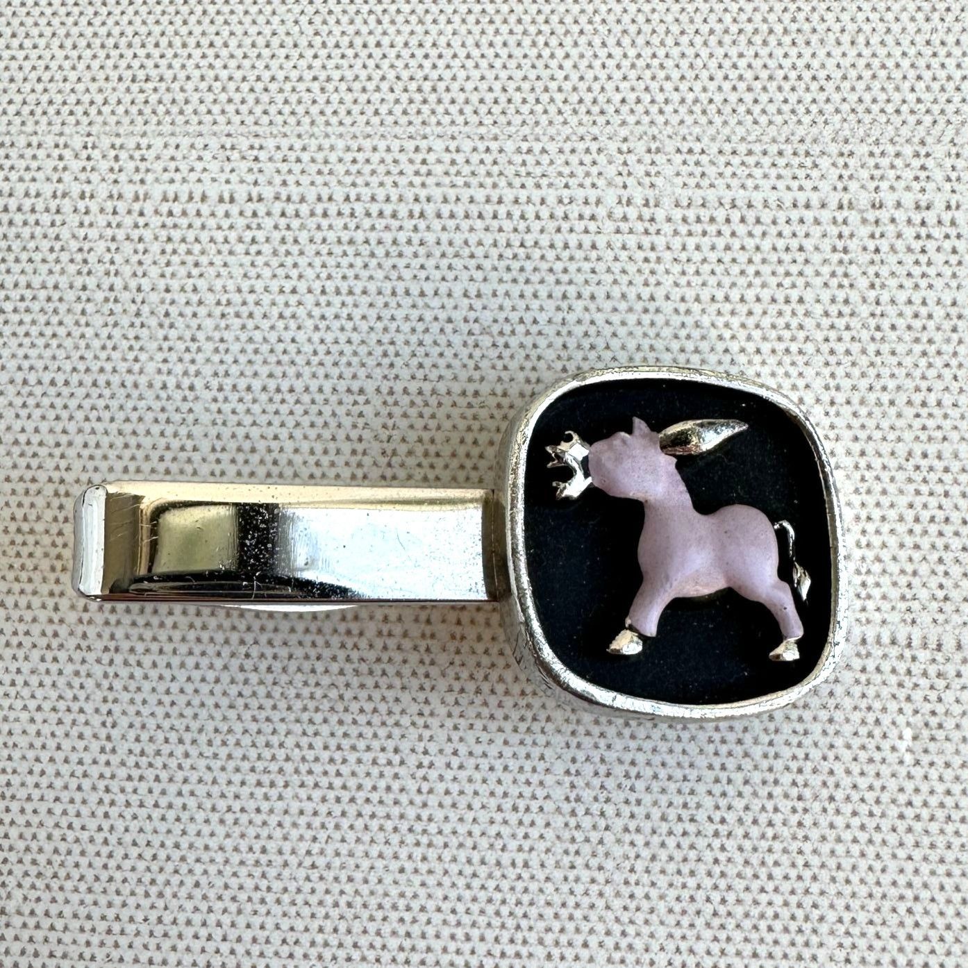 Other Vintage Hickok Silver-Tone Tie Clip With Pink Donkey Design Size ONE SIZE - 1 Thumbnail