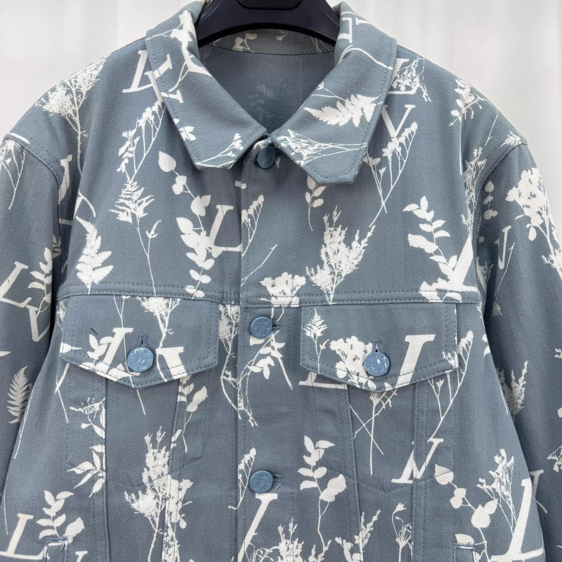 Louis Vuitton LV Wheat Ear AOP Denim Jacket 46 95 New with stains Size XL / US 12-14 / IT 48-50 - 3 Thumbnail