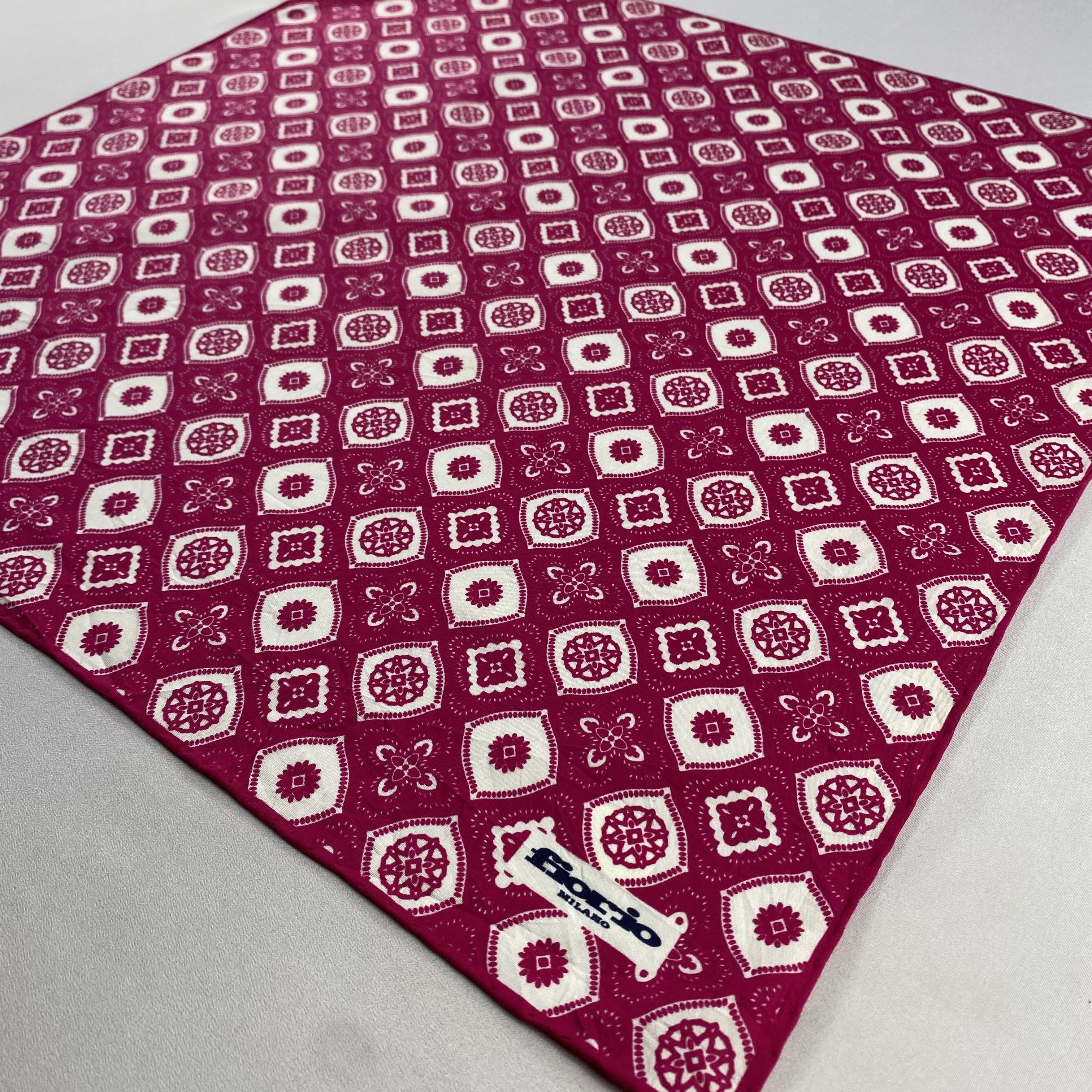 Vintage Fiorio Milano Handkerchief / Neckerchief / Bandana-P1409 Size ONE SIZE - 2 Thumbnail