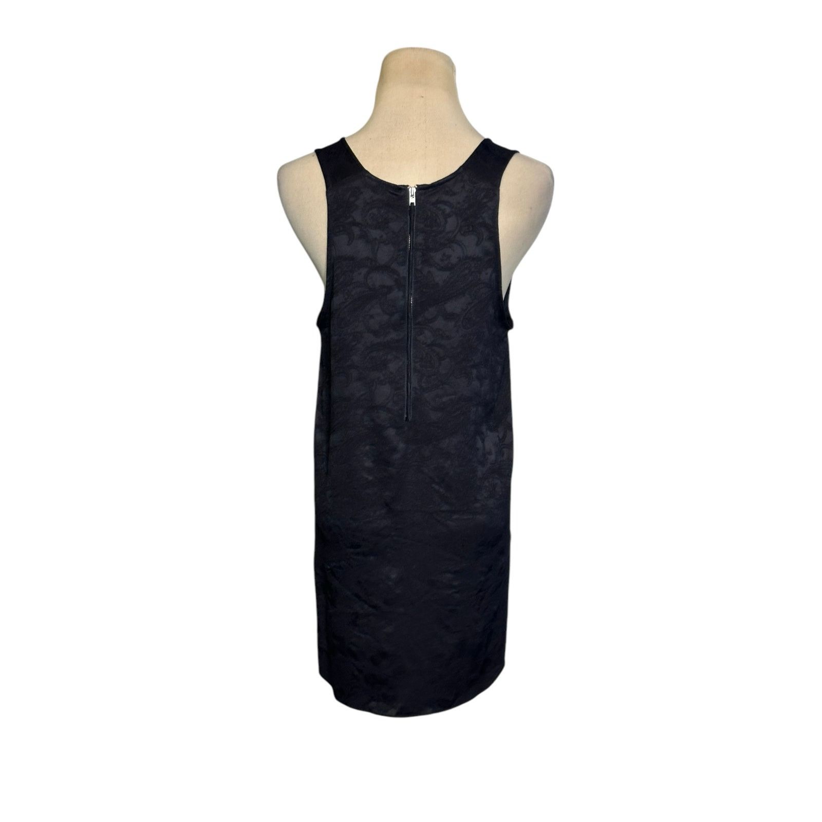 Aritzia Wilfred Black Paisley Brocade Back Zip Tank Top Size Small Size S / US 4 / IT 40 - 13 Thumbnail