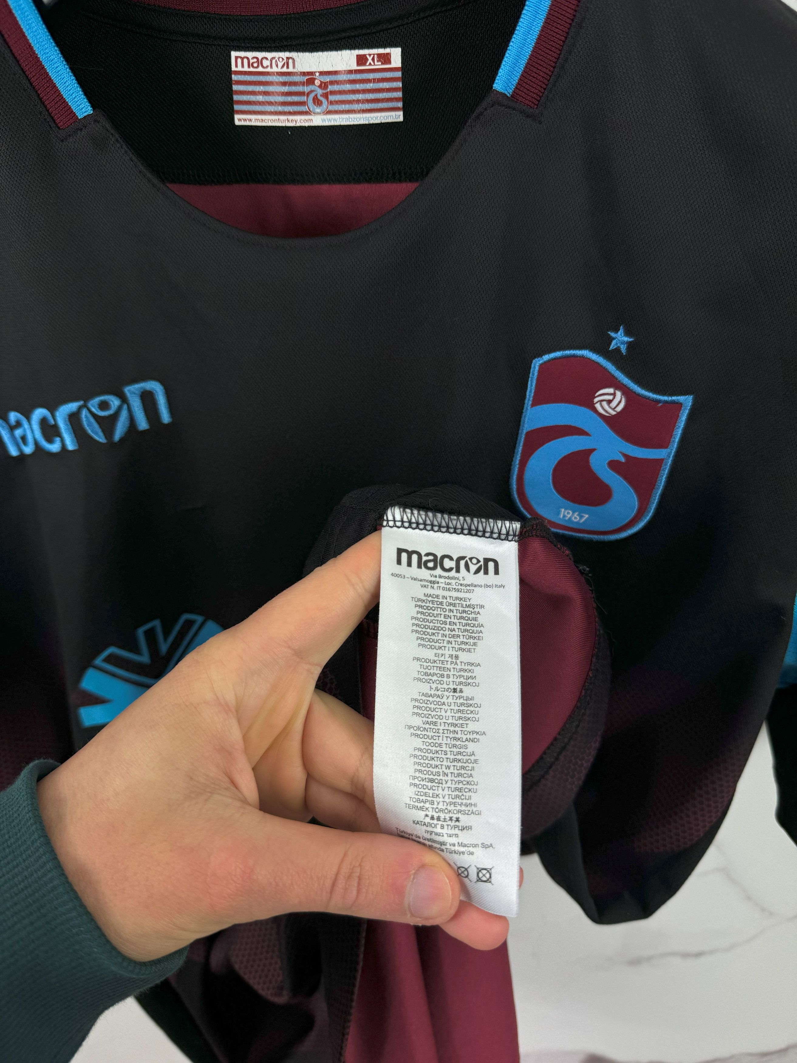 Macron Macron Trabzonspor #17 Burak Jersey 18 - 19 Season Third Size US XL / EU 56 / 4 - 14 Thumbnail