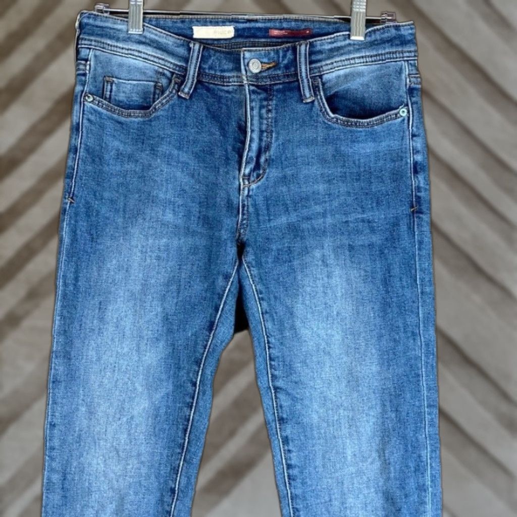 Vintage Pilcro Womens Jeans Blue Denim Mid Rise Slim Boyfriend Stretch 26 Size 26" / US 2 / IT 38 - 1 Thumbnail