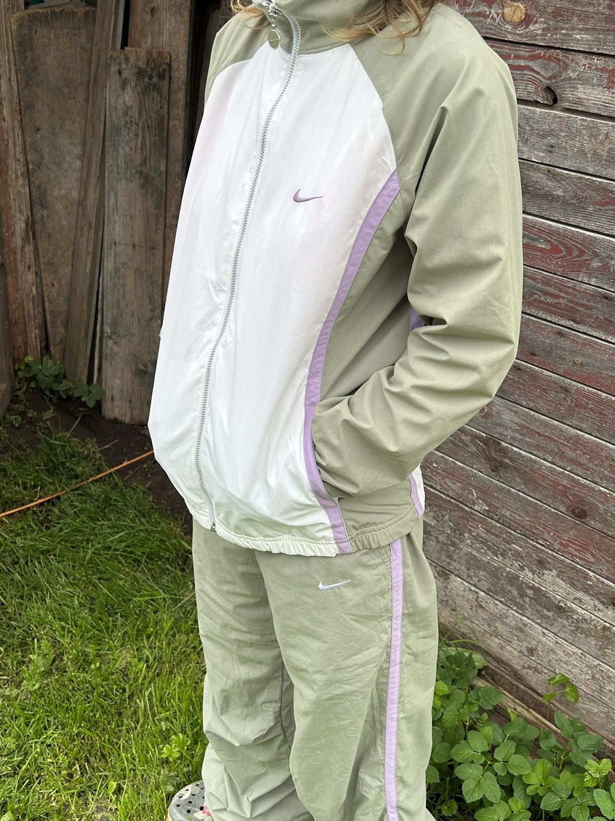 Nike BNWT 00s Vintage Nike Full Tracksuit Bundle Jacket Pants Size M / US 6-8 / IT 42-44 - 18 Thumbnail