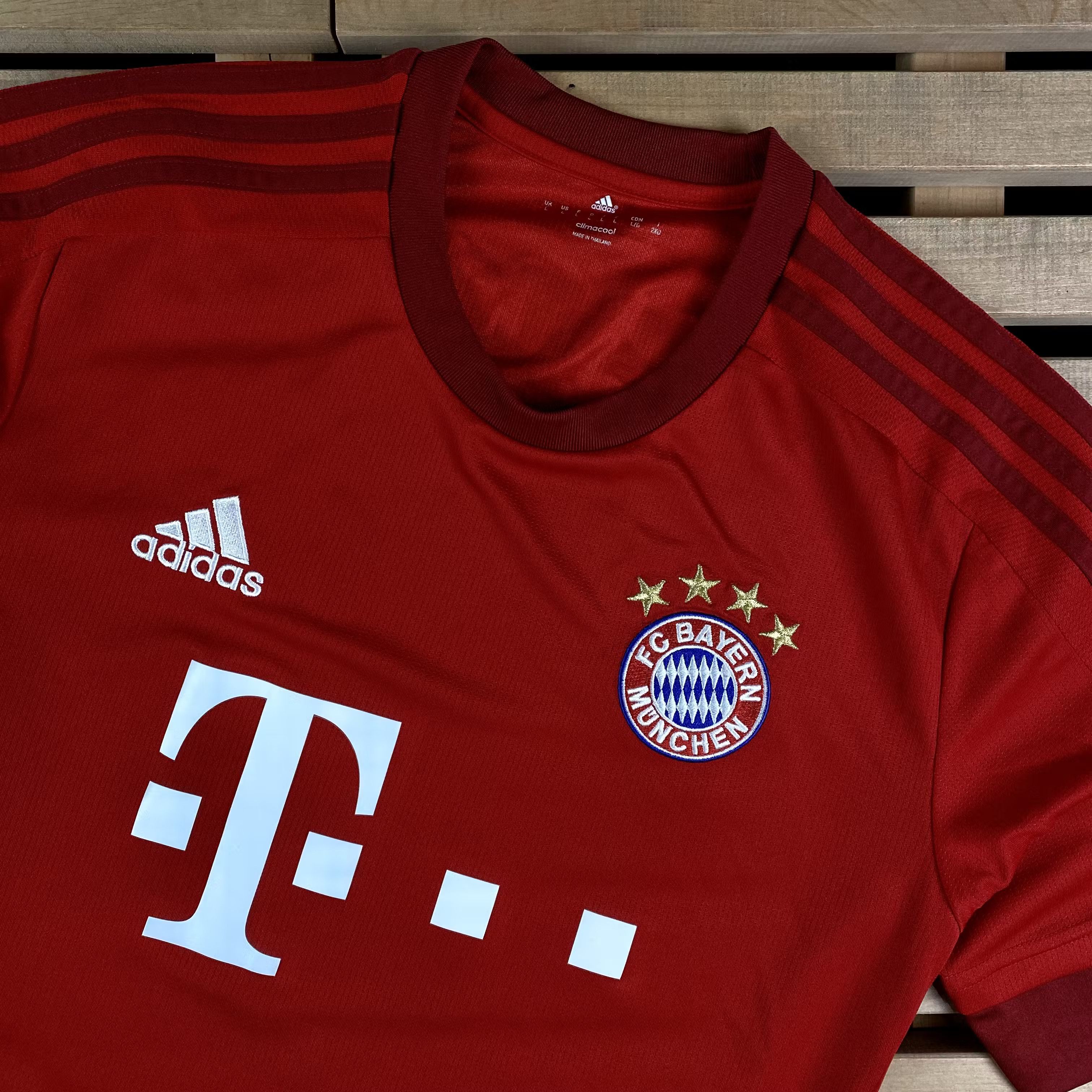 Adidas × Vintage Men’s T-Shirt Jersey FC Bayern Munhen Adidas Vintage Size L Size US L / EU 52-54 / 3 - 2 Thumbnail