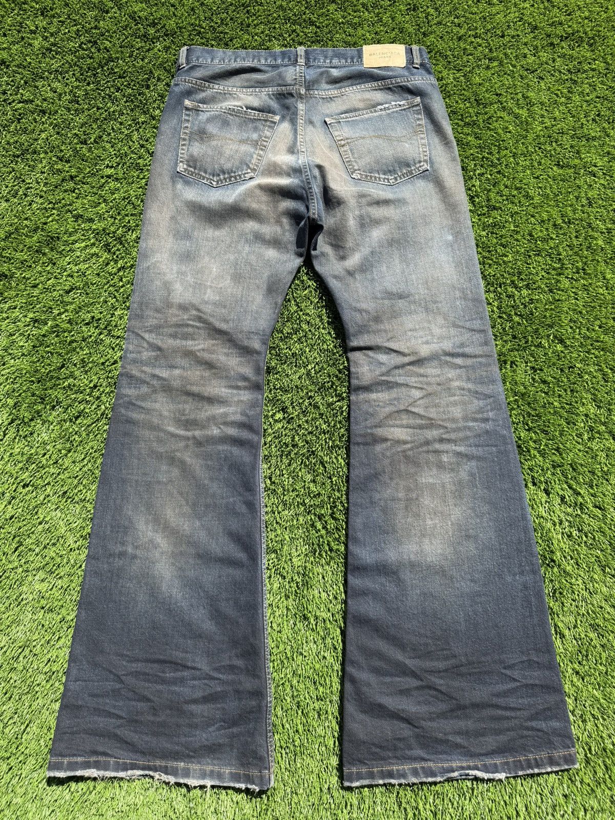 Balenciaga Balenciaga Mud Wash Flared Denim Size US 34 / EU 50 - 4 Thumbnail
