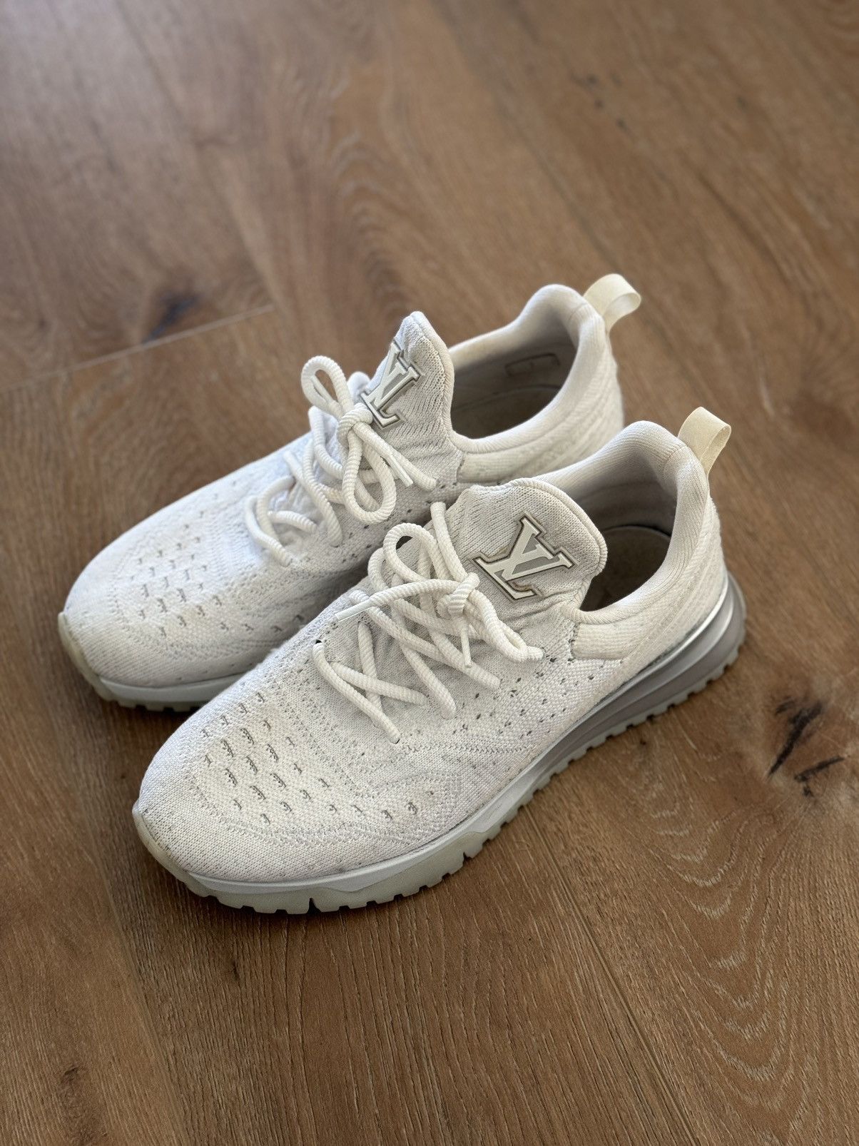 Louis Vuitton Louis Vuitton VNR Size US 8 / EU 41 - 1 Thumbnail