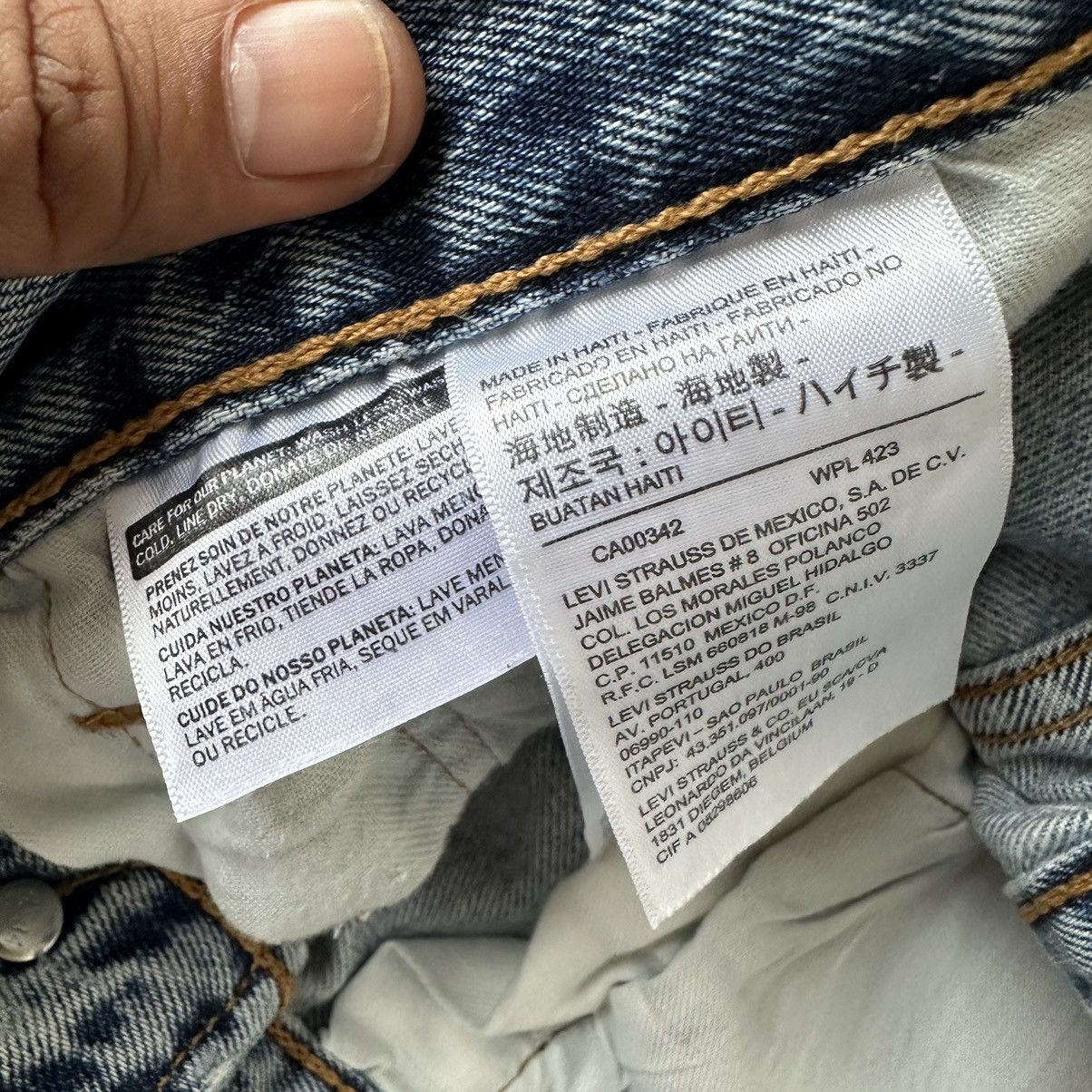Levi's Levis 501 Distressed Light Blue Denim 32x31 D681 Size US 32 / EU 48 - 19 Thumbnail