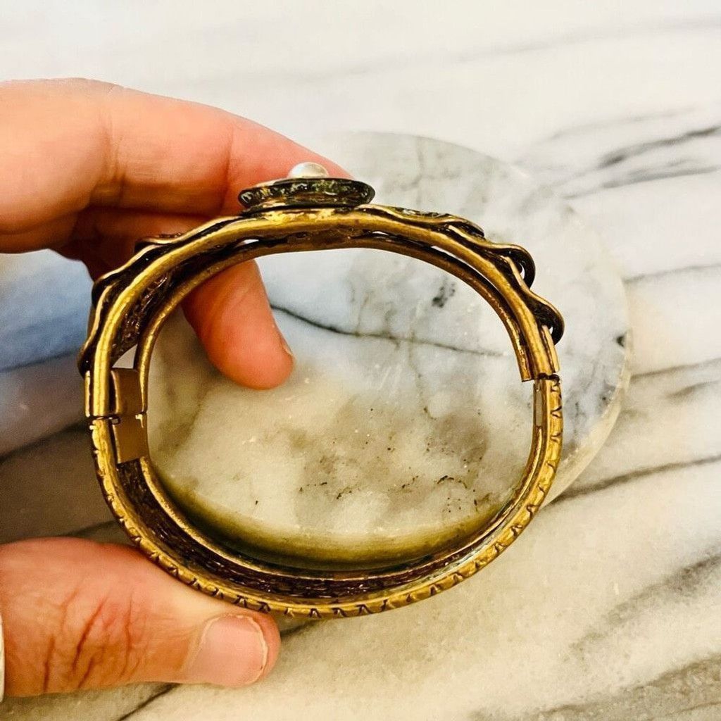 Vintage Antique Filigree Hinged Bangle Bracelet Dark Gold Size ONE SIZE - 5 Thumbnail