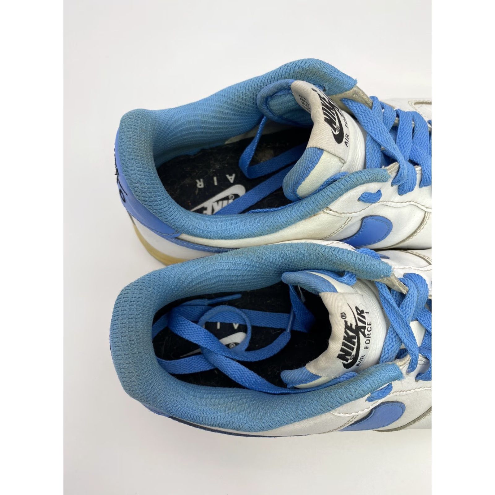 Nike NIKE Air Force 1 Low You By You Sneaker UNC White Gum AQ3778-992 Snoopy 9.5 Womens Leather Low Top Shoes Size US 7 / IT 37 - 6 Thumbnail