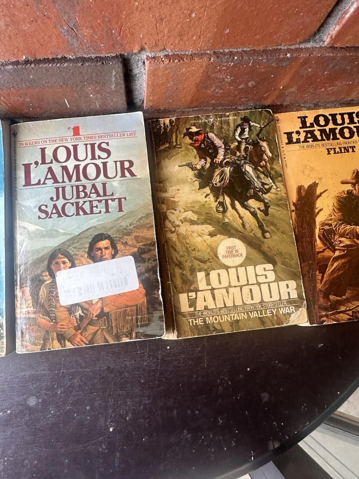 Designer Lot Of Vintage Western Books Louis L' Amour Size ONE SIZE - 1 Thumbnail