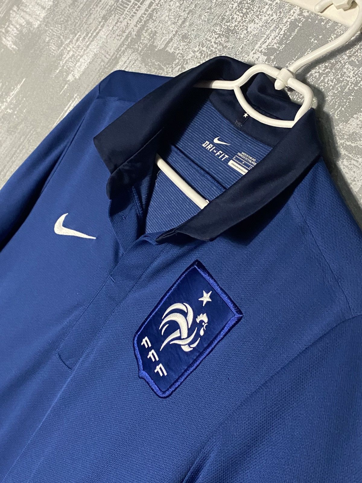 Nike Vintage France Nike Football Shirt 2011/12 Soccer Jersey Kit Size US S / EU 44-46 / 1 - 2 Thumbnail