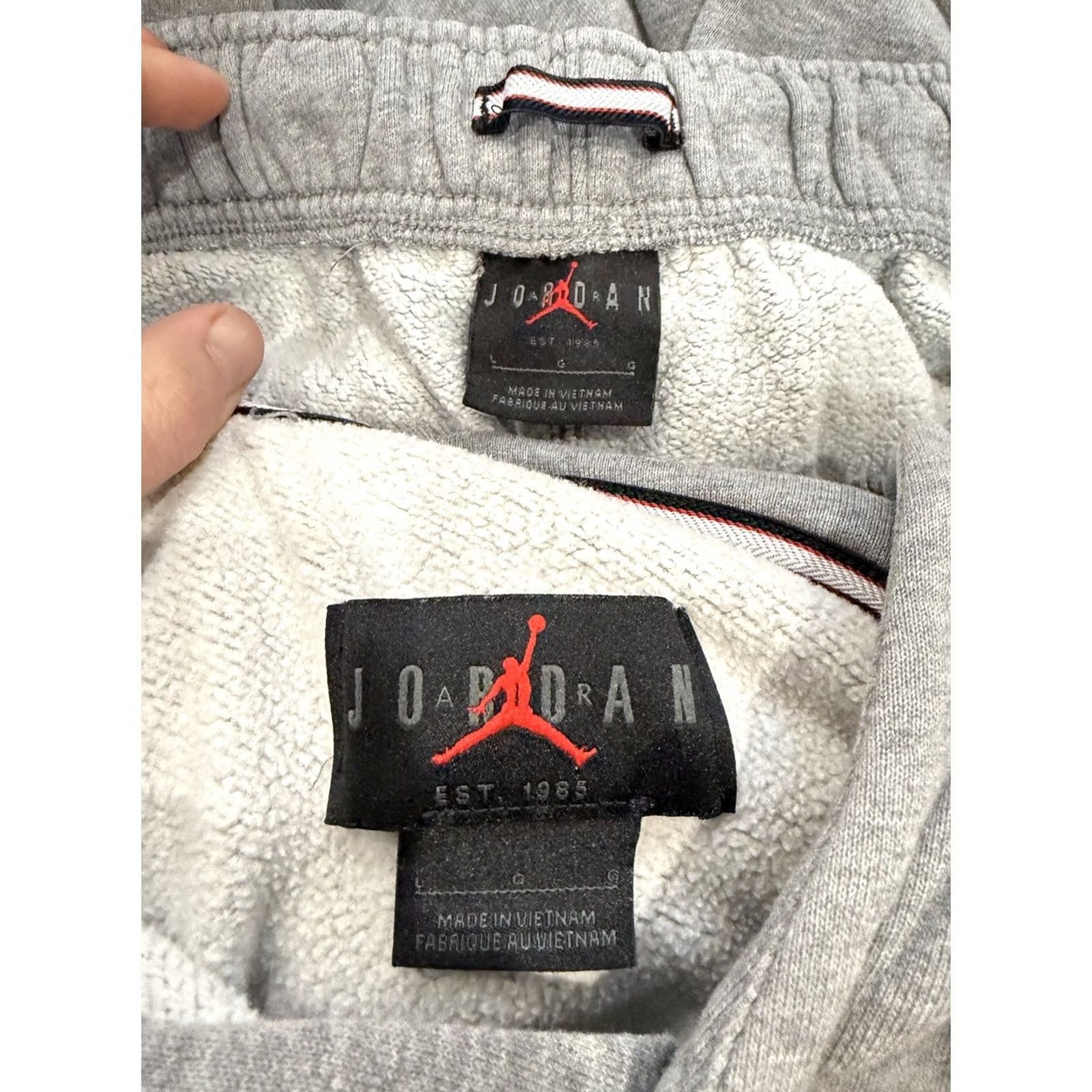 Jordan Brand Air Jordan Essentials Tracksuit Sweatshirt Pants Men L Gray Sweatpants Sweatshirt 2 Piece Set Nike Jordan Size US L / EU 52-54 / 3 - 3 Thumbnail