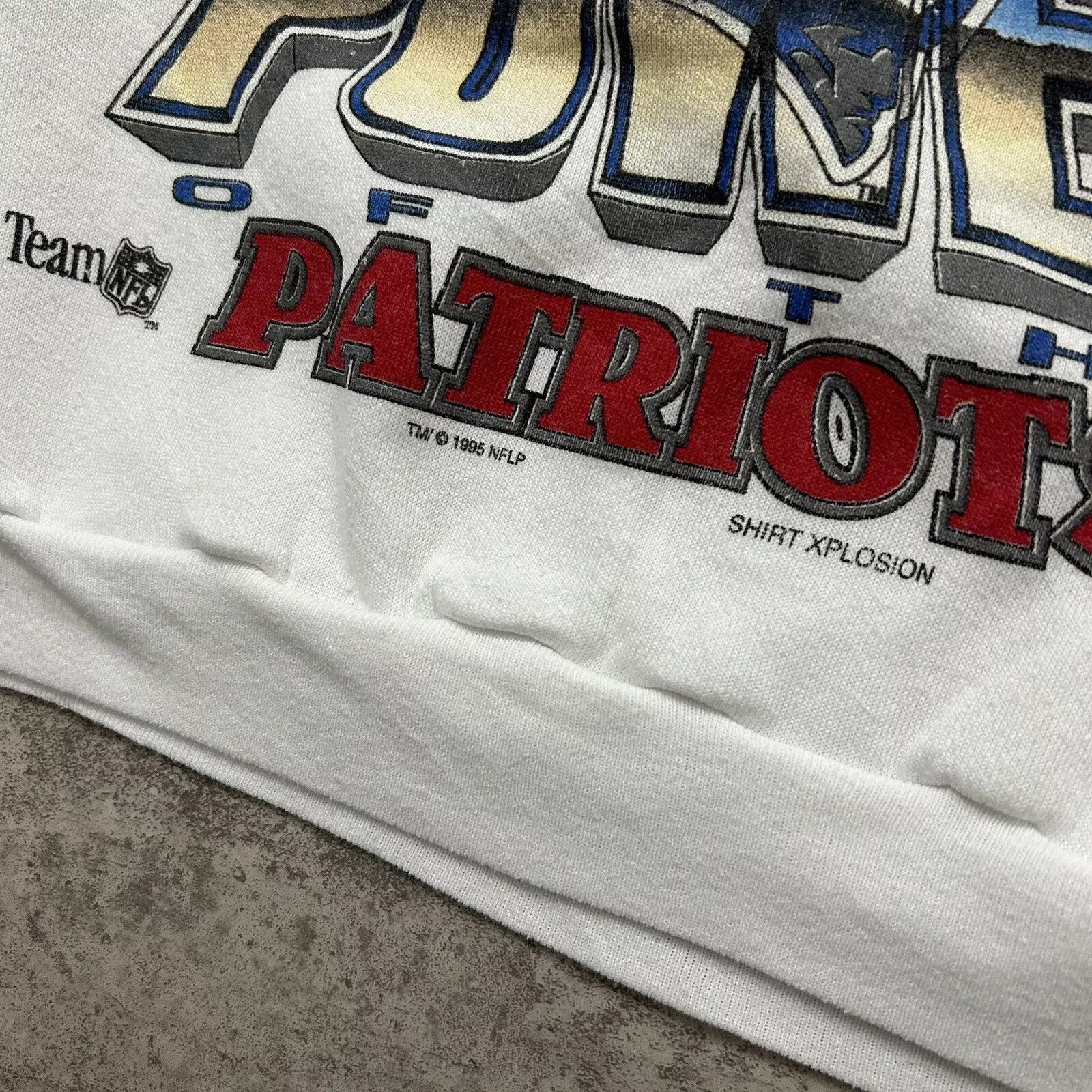 NFL × Vintage NEW ENGLAND PATRIOTS DREW BLEDSOE 1995 CARICATURE SWEATSHIRT Size US L / EU 52-54 / 3 - 3 Thumbnail