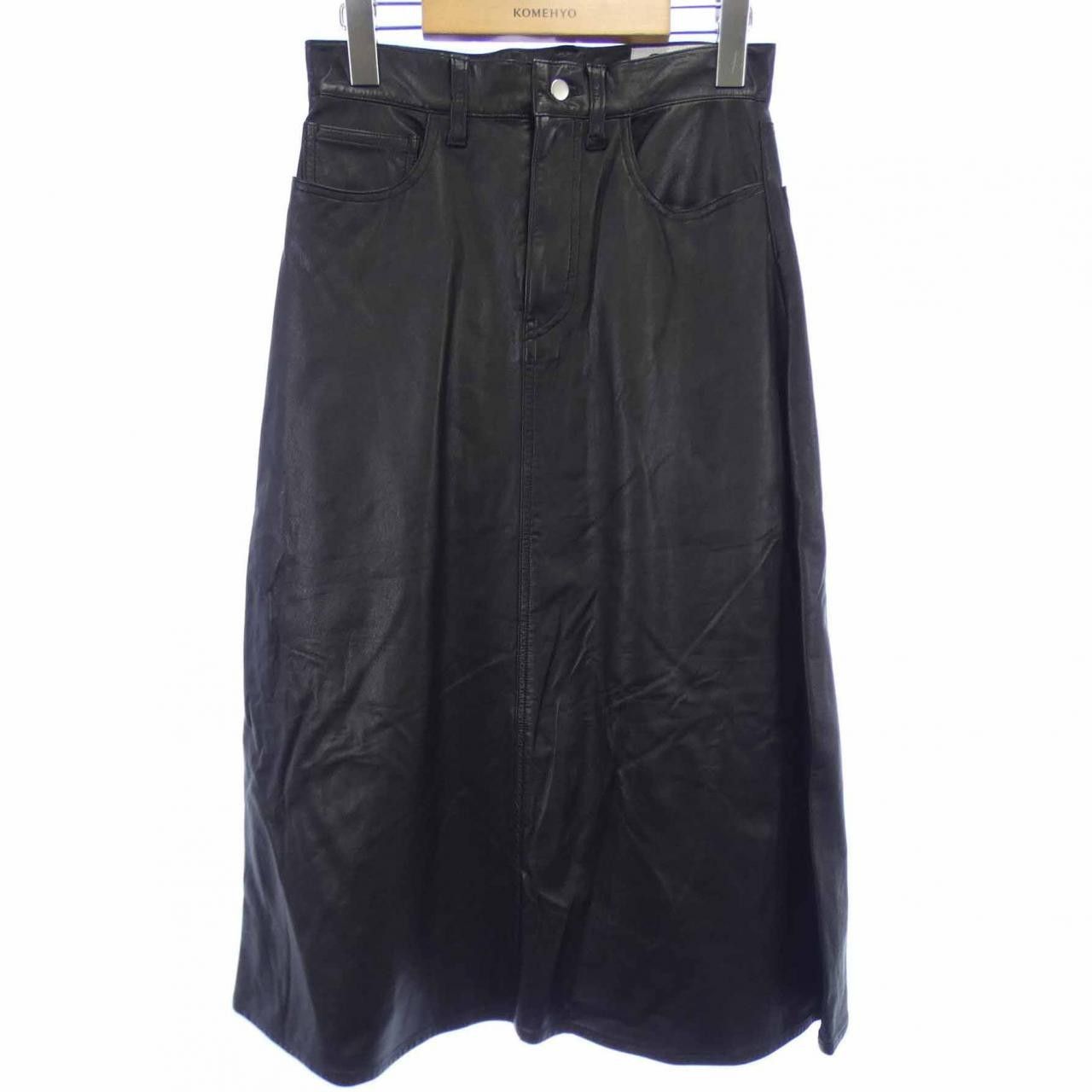 Other Other Sisii Skirt Others Skirts DUTY FREE for USA Size ONE SIZE - 1 Thumbnail