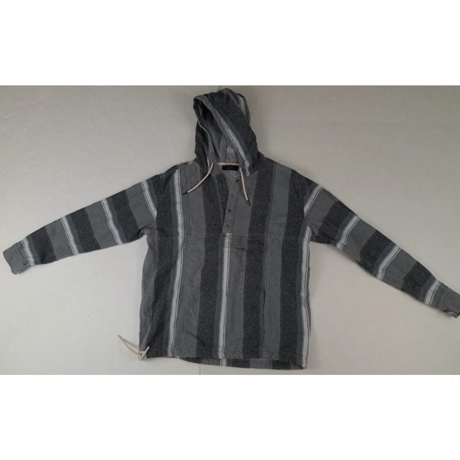 Vintage No Boundaries Woman Hooded Pullover Anorak Shirt 1/4 Button Striped Gray Cotton Blend M Size Womens Activewear Hoodie Size M / US 6-8 / IT 42-44 - 2 Thumbnail