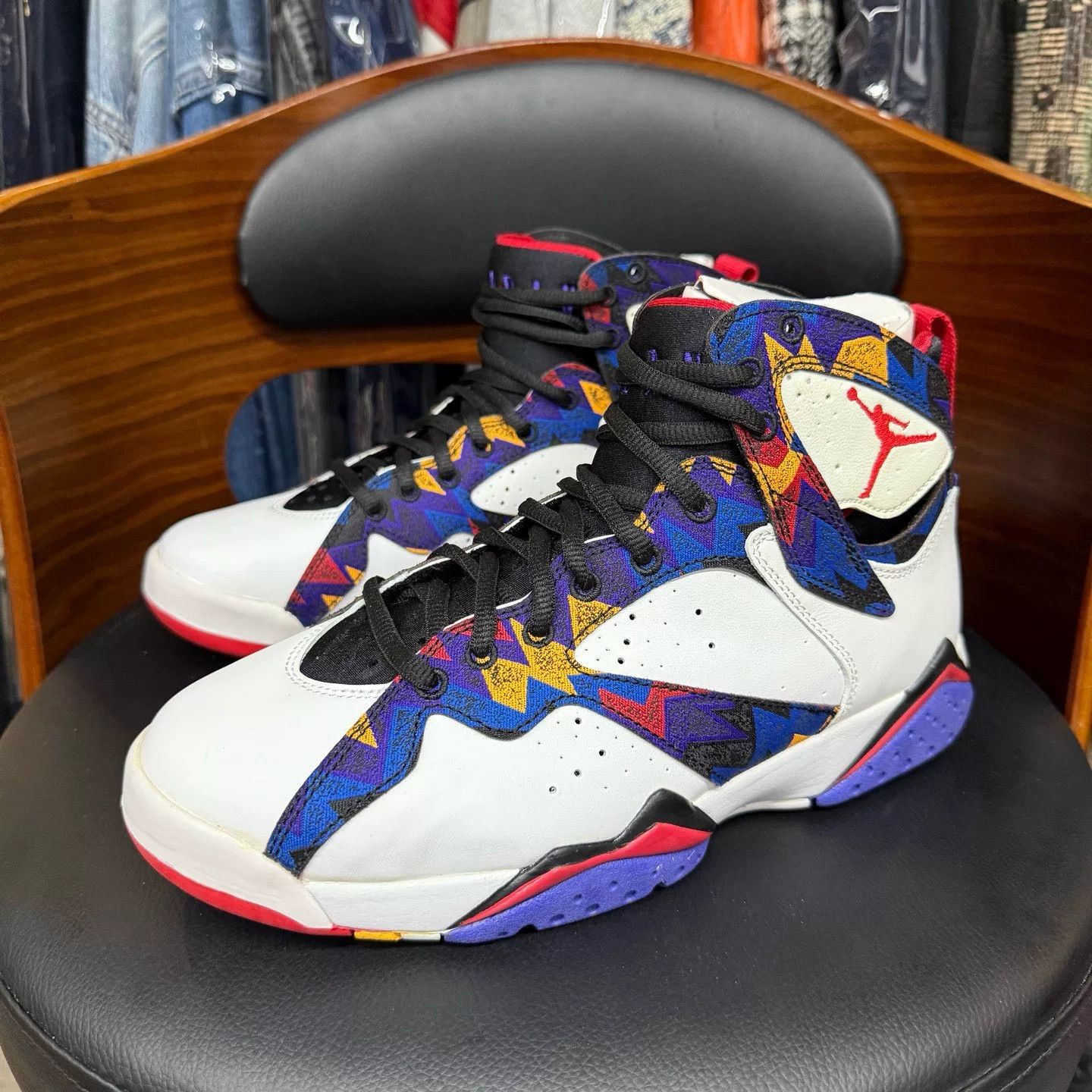 Nike Nike AJ7 White Lowtop Sneakers 40 Men Size US 7.5 / EU 40-41 - 1 Thumbnail