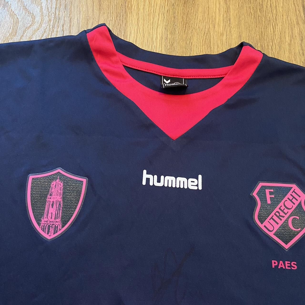 Hummel FC Utrecht Denmark Hummel *41 Goalkeeper Football Shirt *41 Size US L / EU 52-54 / 3 - 5 Thumbnail