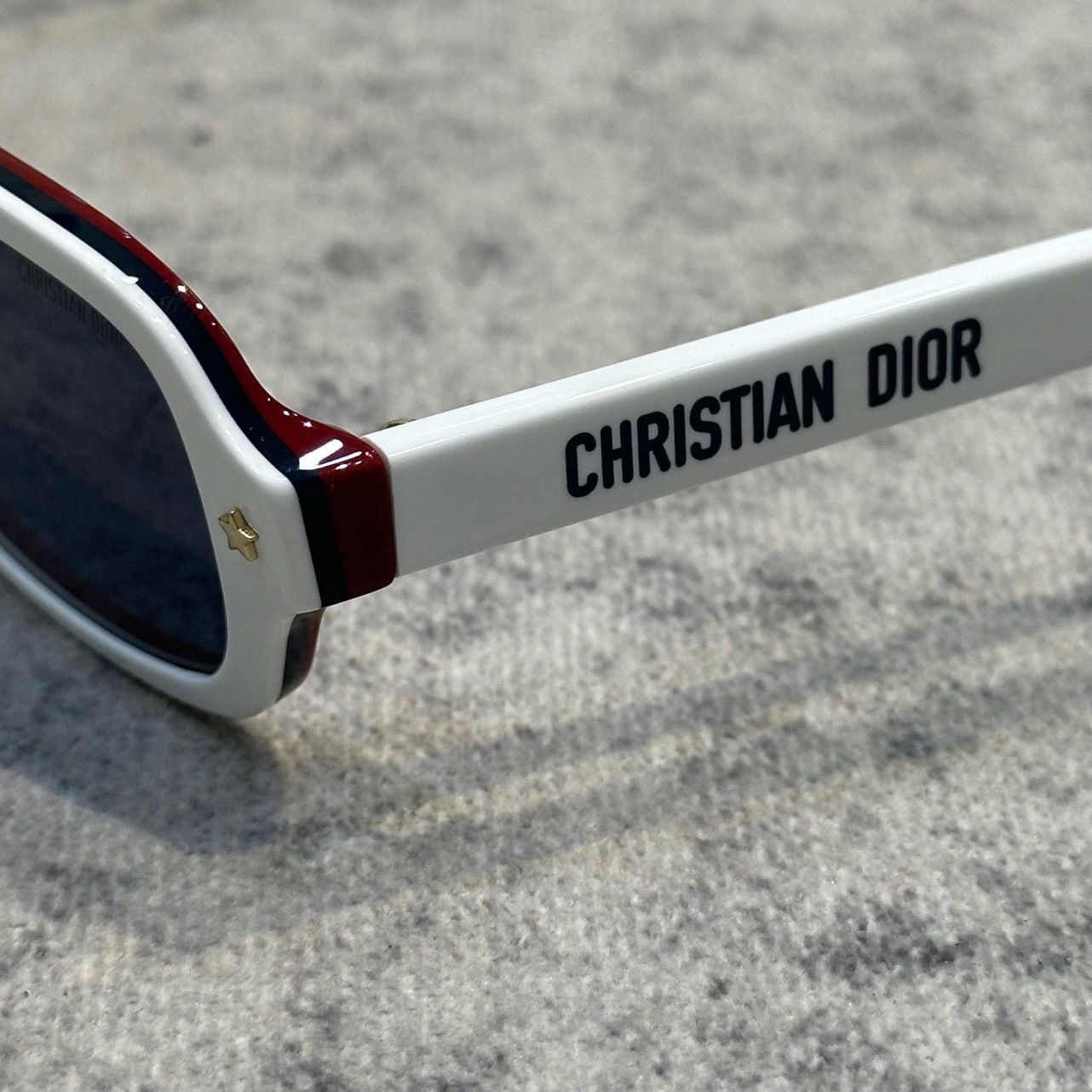 Dior DIOR DIORPACIFIC S3I 50B0 Sunglasses Size ONE SIZE - 2 Thumbnail