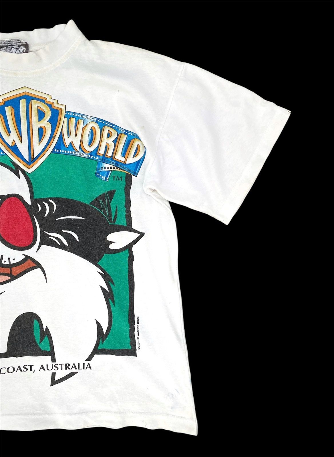 Cartoon Network × Vintage × Warner Bros Vintage 1993 Movie World Gold Coast Australia Tees Size US M / EU 48-50 / 2 - 3 Thumbnail