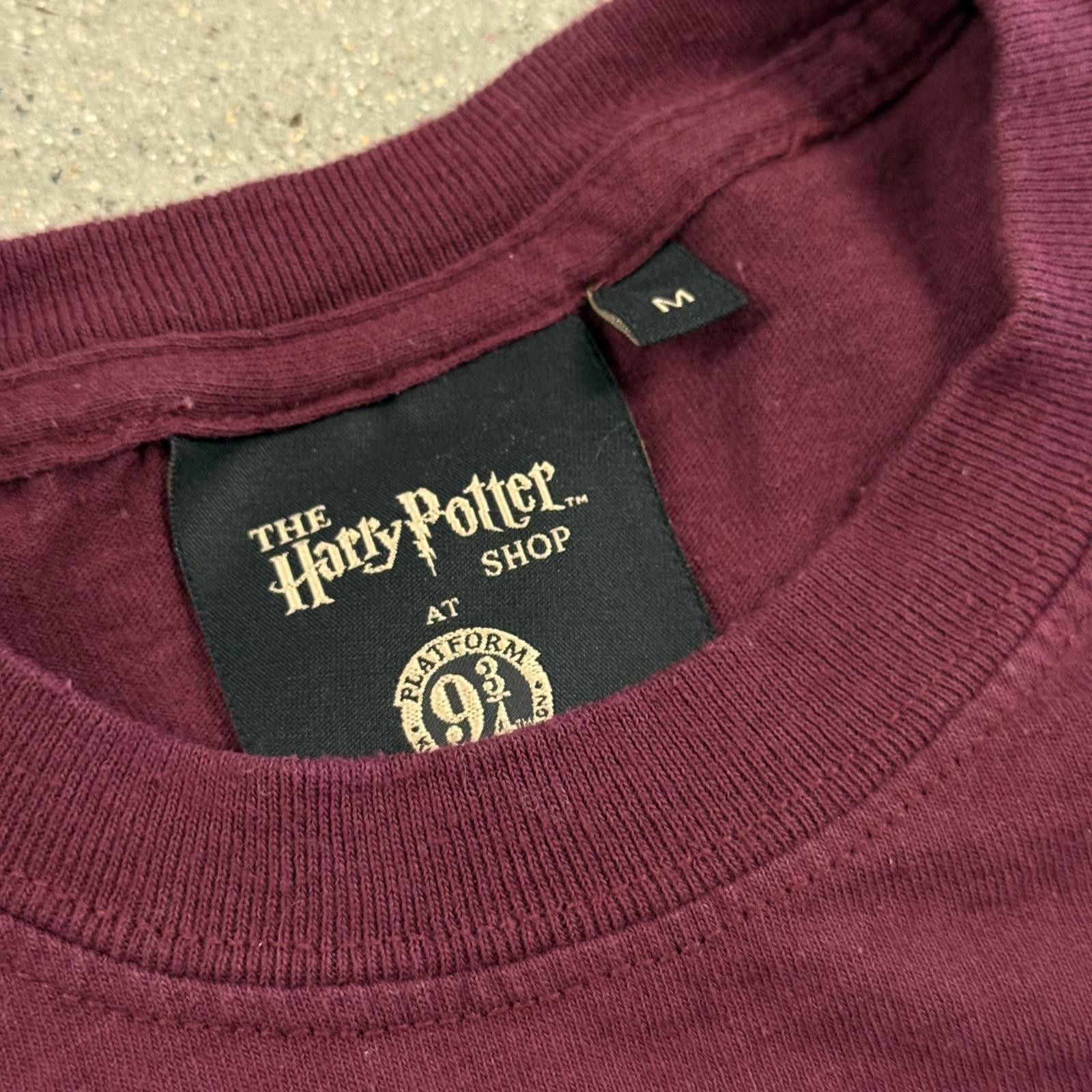 Designer Official Harry Potter Shop Hogwarts Crest T-Shirt M Size US M / EU 48-50 / 2 - 4 Thumbnail