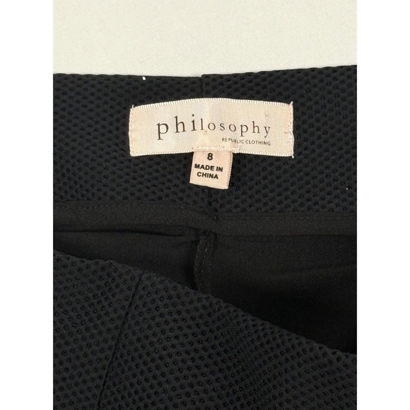 Vintage Philosophy Black Textured Pencil Midi Skirt Size 8 Back Slit Side Zip Women Size 30" / US 8 / IT 44 - 3 Thumbnail