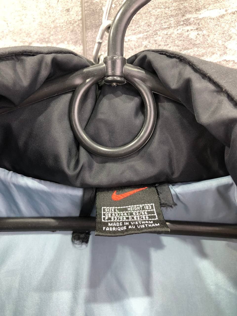 Vintage Vintage Black Down Puffer Nike Oregon USA Jacket Size US L / EU 52-54 / 3 - 16 Thumbnail