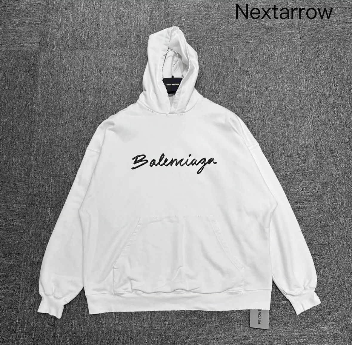 Balenciaga Balenciaga Straw Letter Hoodie2412-Nextarrow Size US M / EU 48-50 / 2 - 1 Thumbnail