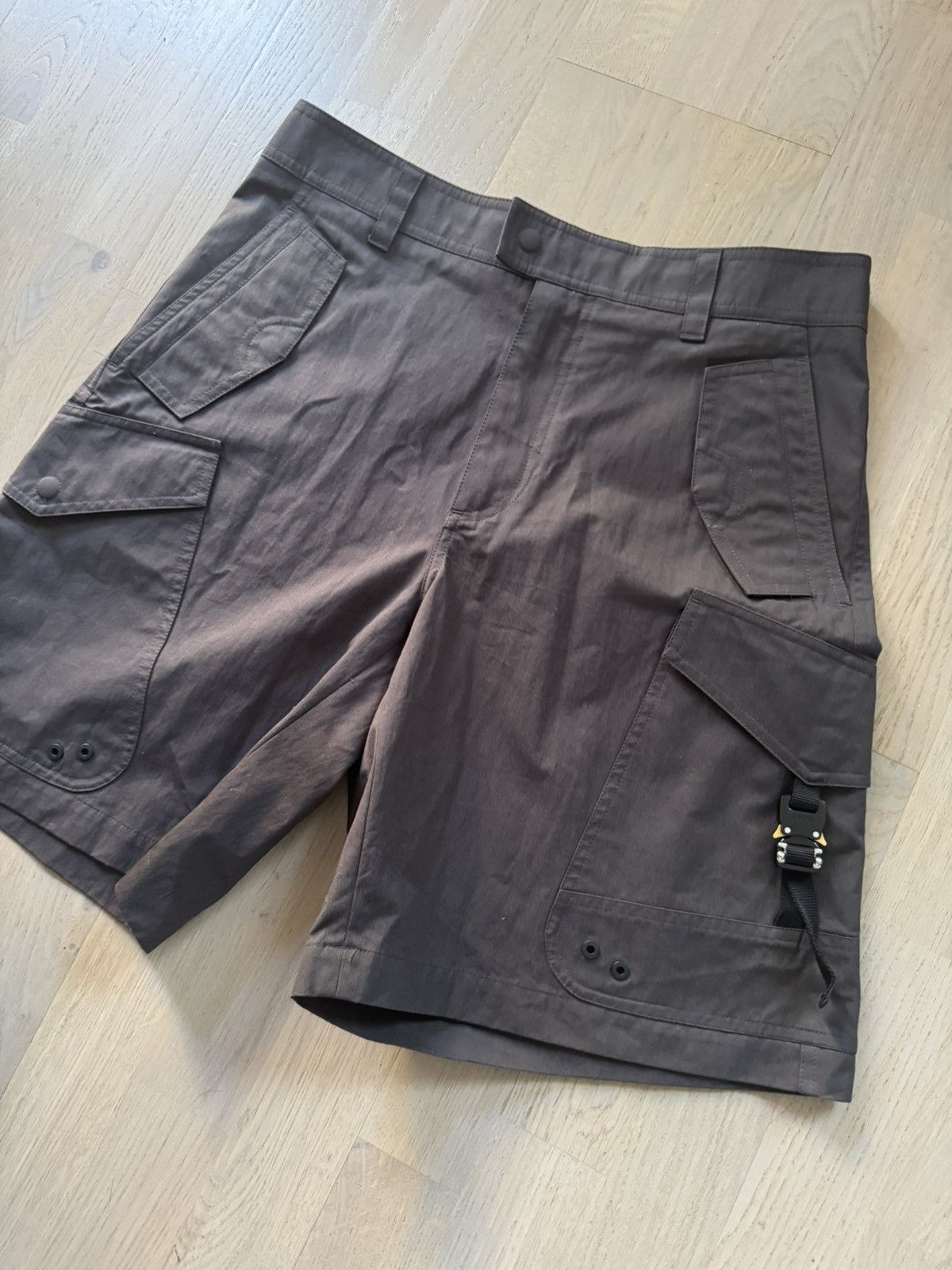 Dior DIOR shorts sz48 SEE REAL TAPE MEASUREMEMTS IN PHOTO FOR FIT Size US 31 - 1 Thumbnail