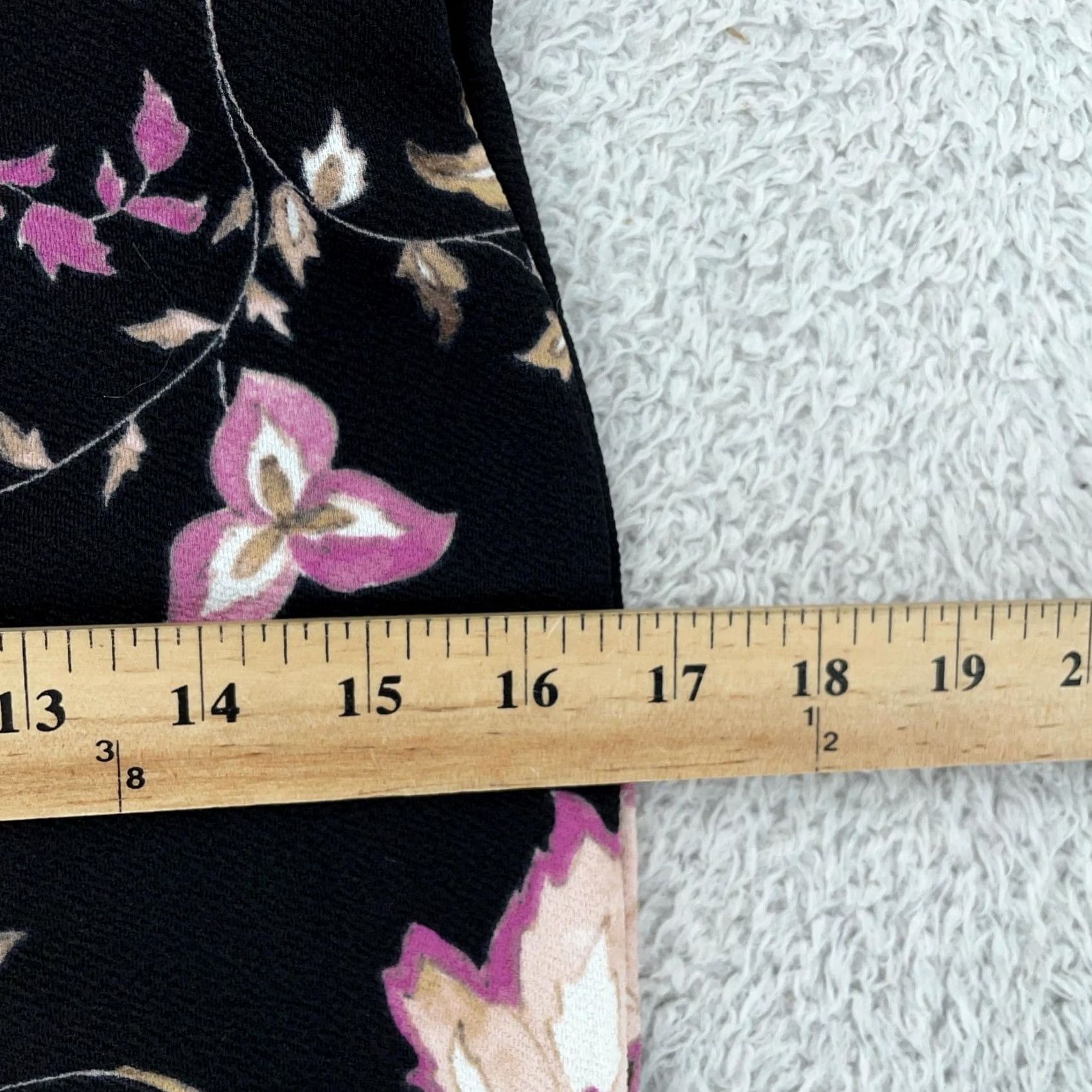 Vintage LuLaRoe Skirt Womens Small Black Pink Floral Pencil Stretch Bodycon Knit Size 28" / US 6 / IT 42 - 6 Thumbnail