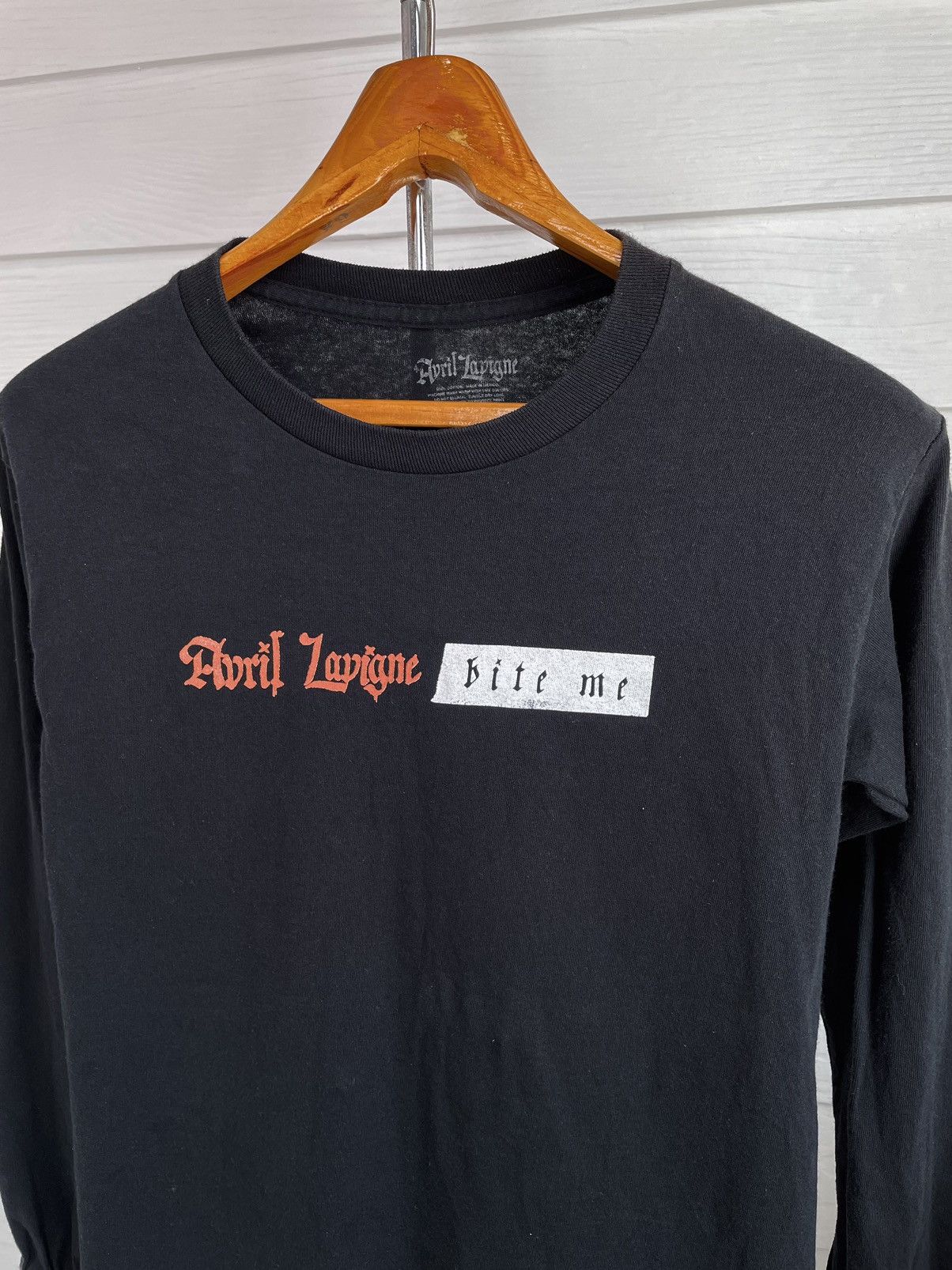 Band Tees × Vintage AVRIL LAVIGNE BITE ME CANADA TOUR 2022 LONG SLEEVE T-SHIRT Size US S / EU 44-46 / 1 - 4 Thumbnail