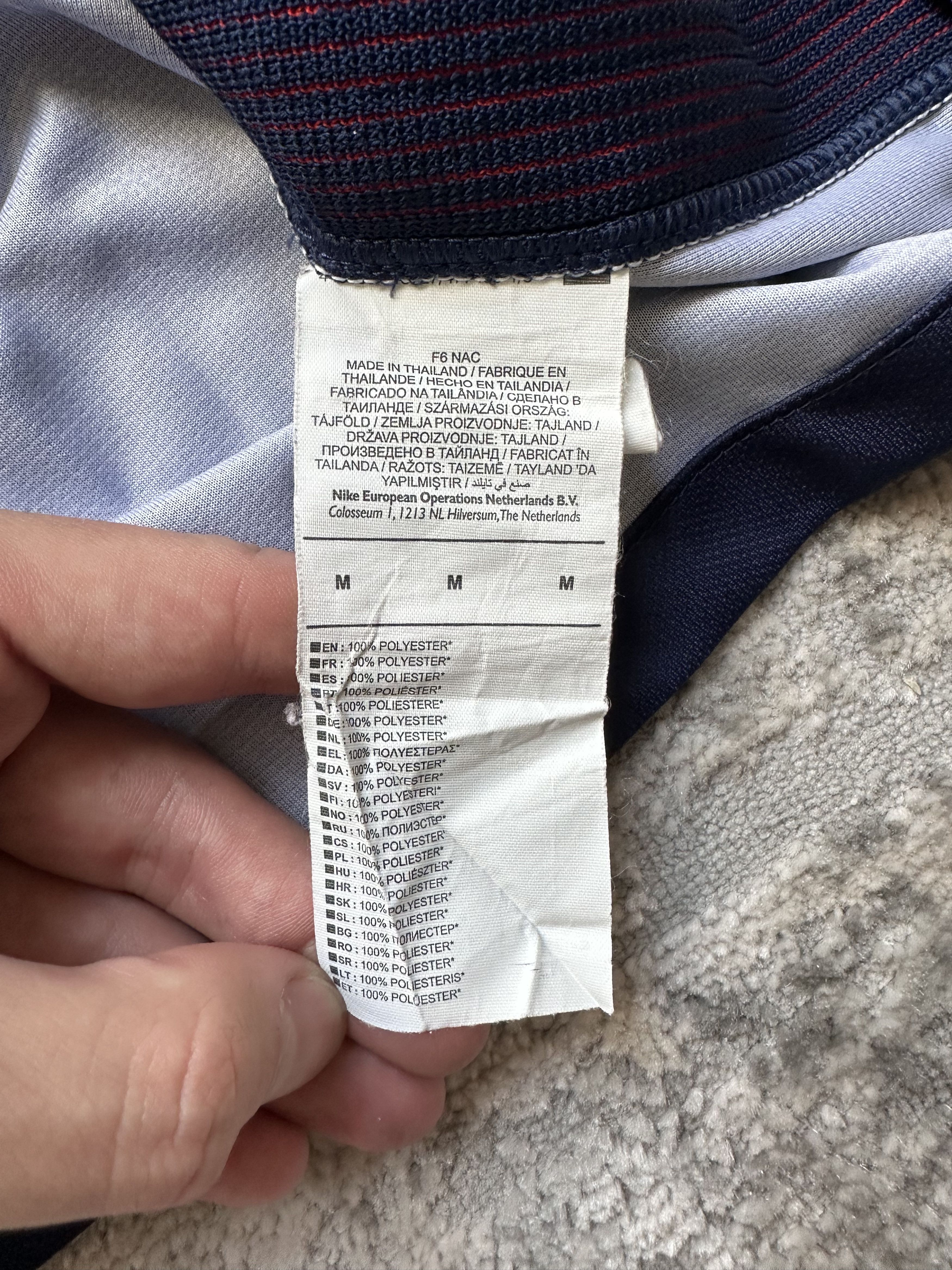 Nike Nike Psg soccer jersey Size US M / EU 48-50 / 2 - 7 Thumbnail