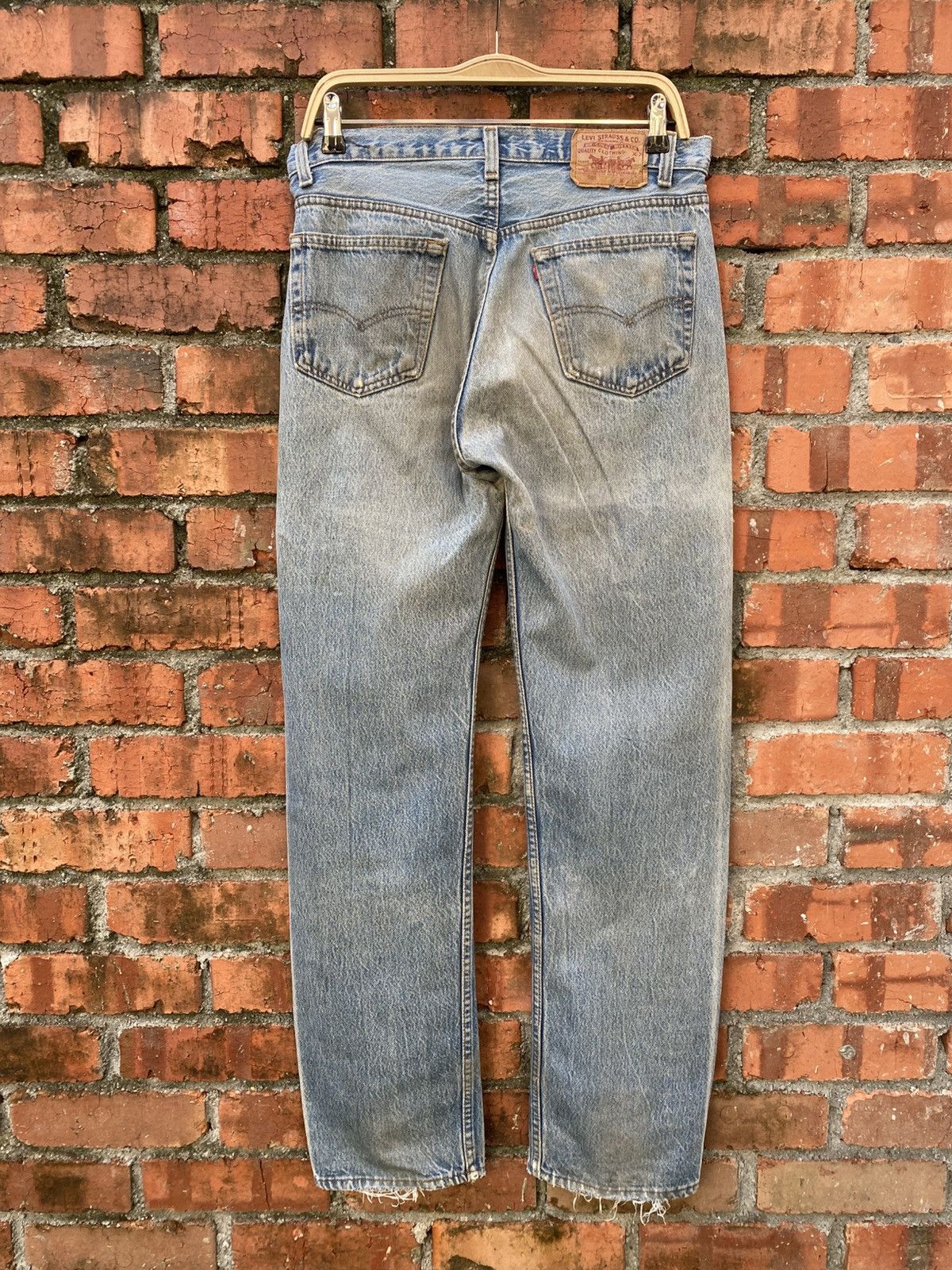 Levi's × Levi's Vintage Clothing × Vintage W32x32 vintage 90s levi's 501 distressed made in USA Size US 32 / EU 48 - 2 Thumbnail