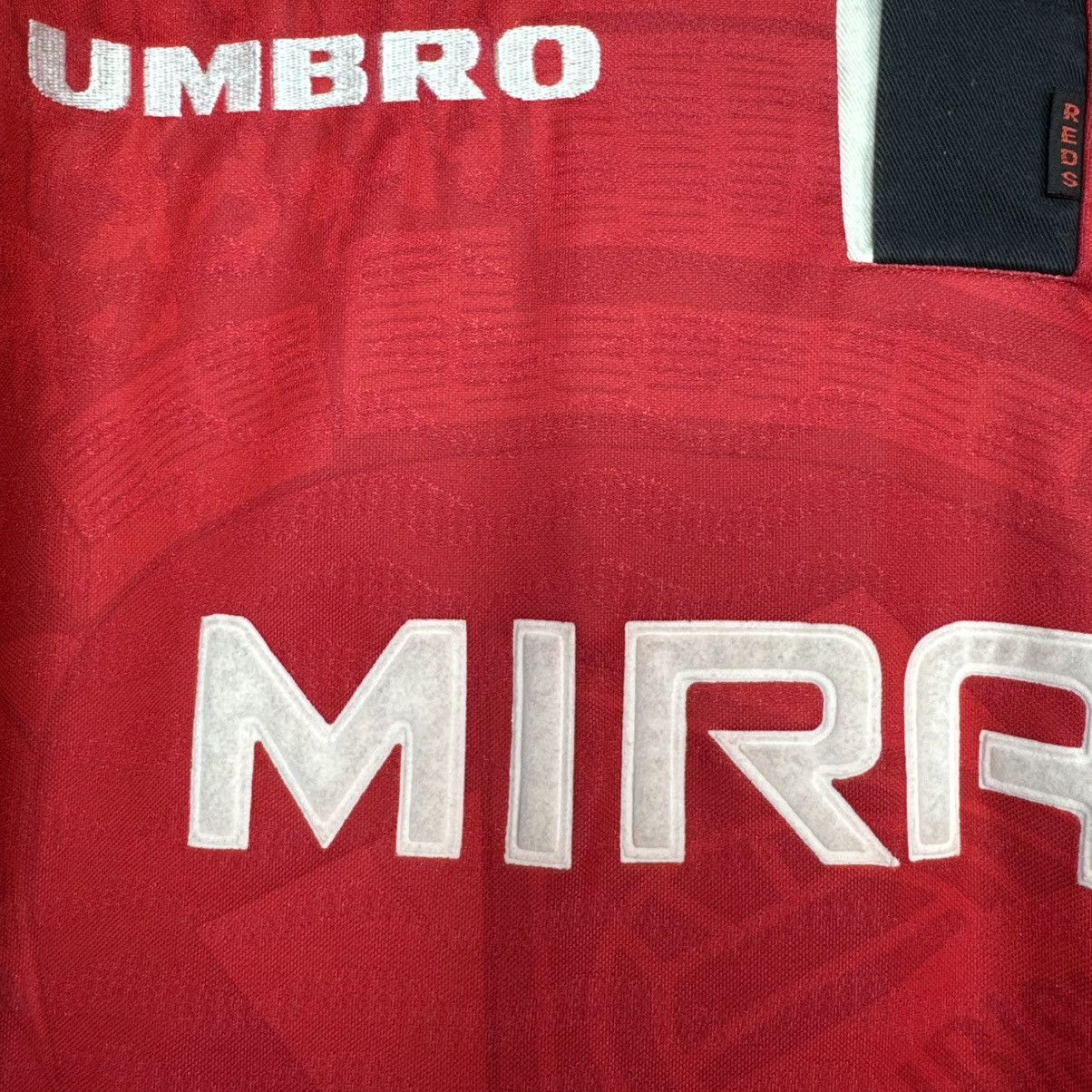 Umbro URAWA RED DIAMONDS 1996/98 HOME FOOTBALL SHIRT SOCCER JERSEY Size US M / EU 48-50 / 2 - 6 Thumbnail