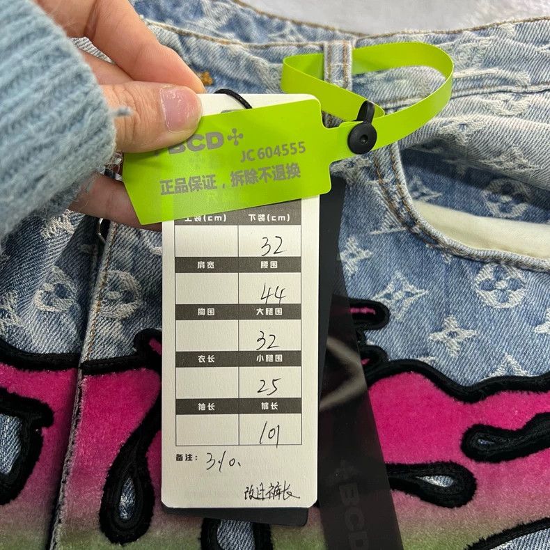 Louis Vuitton Louis Vuitton Jeans with logo full of lettering graffiti je Size US 32 / EU 48 - 5 Thumbnail