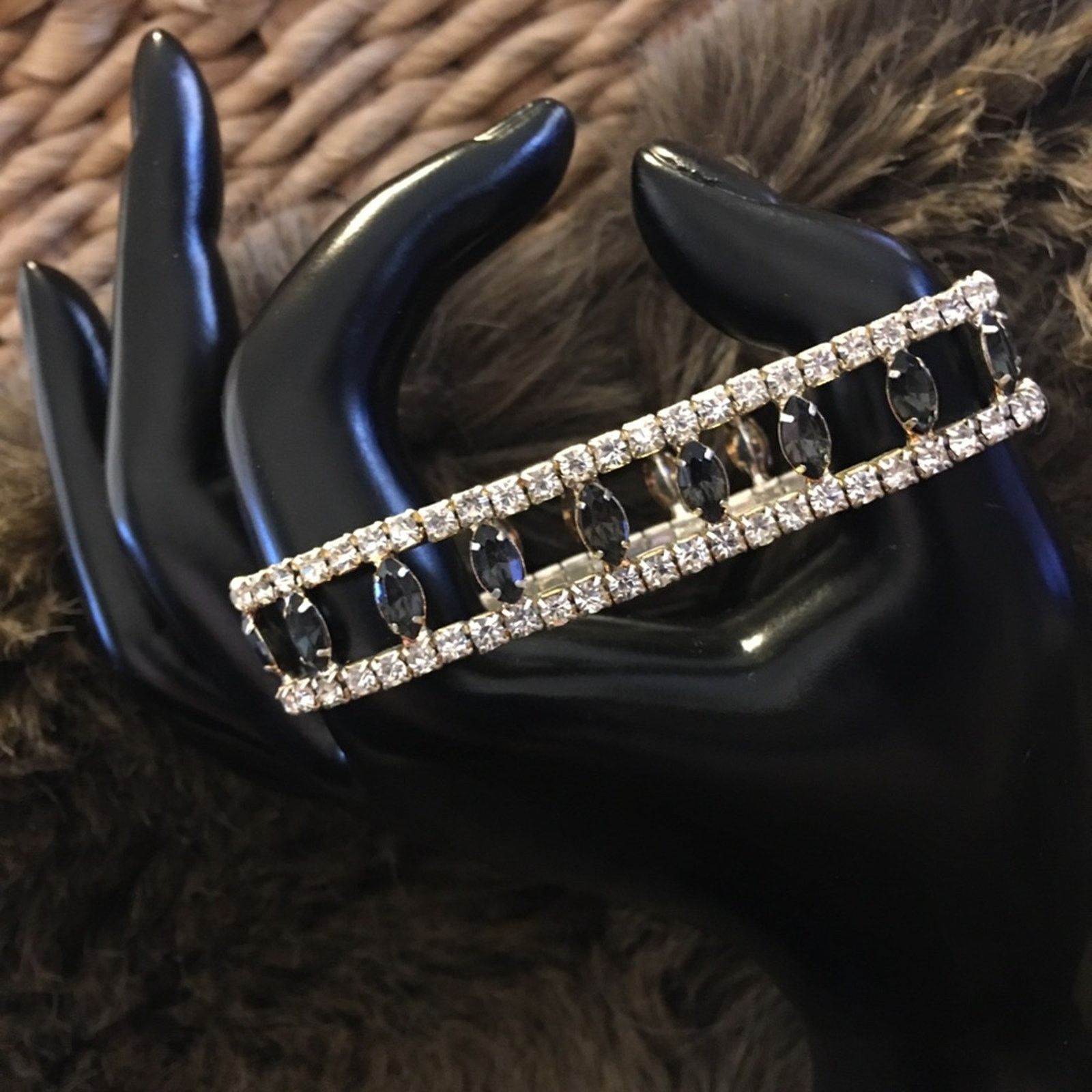 Jewelry Gray marquis clear rhinestone stretch bracelet Size ONE SIZE - 1 Thumbnail