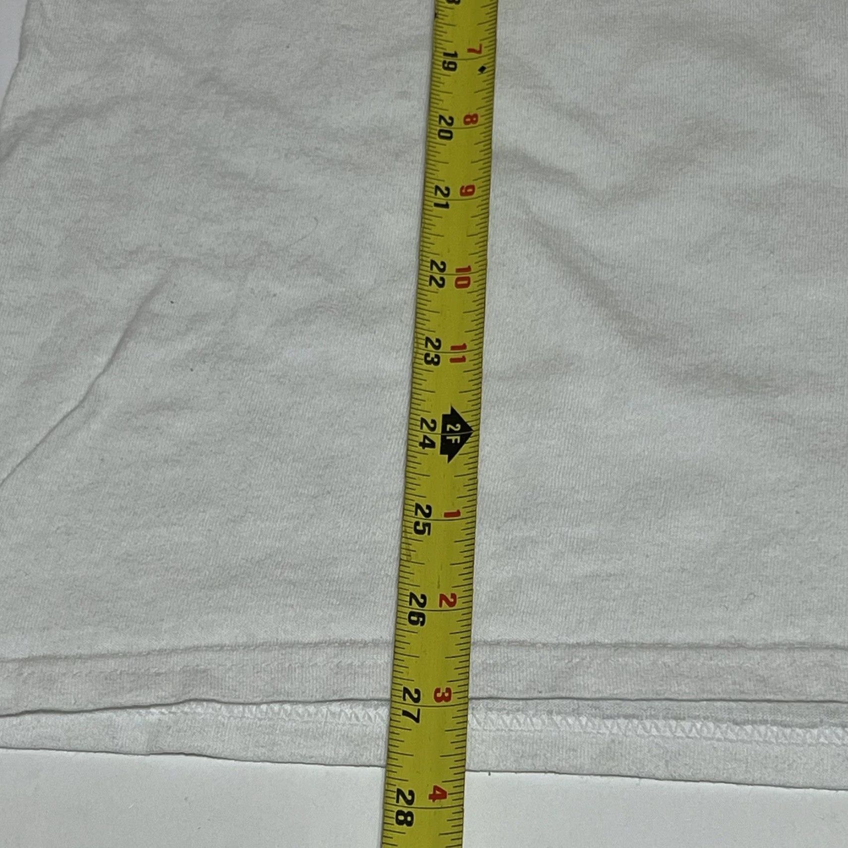 Vintage VINTAGE Universal Studios Love Is Universal T-Shirt Men Large Ringer Graphic White Red Size US L / EU 52-54 / 3 - 5 Thumbnail
