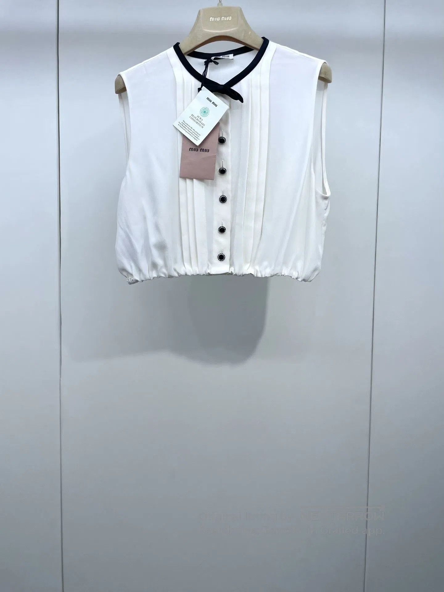 Miu Miu Miu Miu Bow Sleeveless Silk Top. Size M / US 6-8 / IT 42-44 - 1 Thumbnail