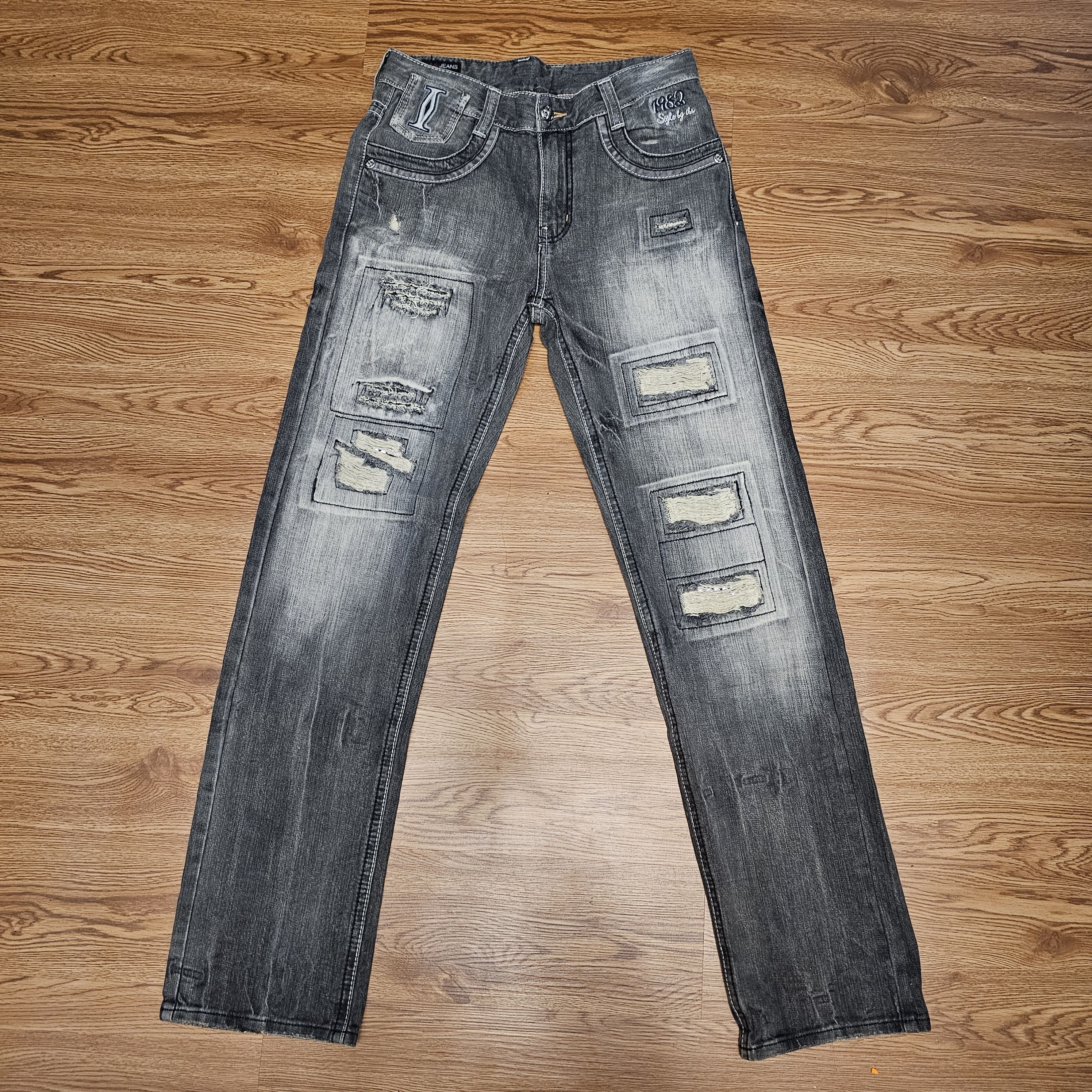 image of Distressed Denim x Hysteric Glamour Vintage Ibs Jeans Studded Distressed Jeans in Grey (Size 30)
