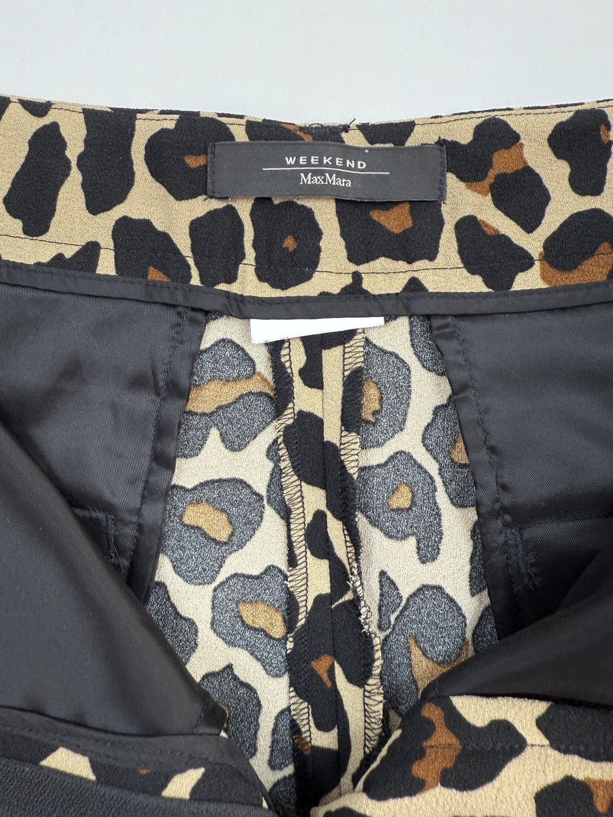 Weekend Max Mara Weekend Max Mara Cheetah Animal Print Capri Cropped Trousers Size 30" / US 8 / IT 44 - 4 Thumbnail