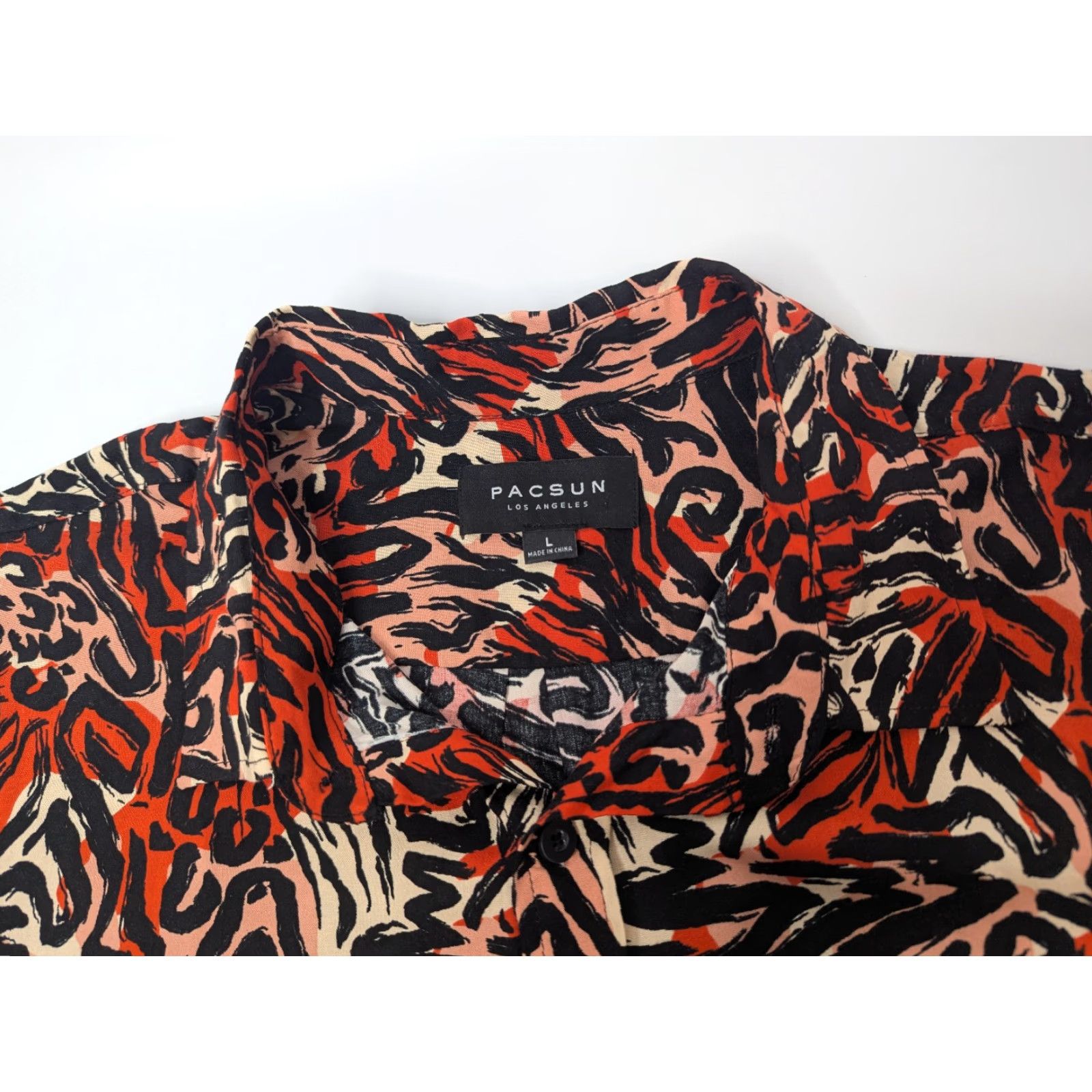 Pacsun VINTAGE Pacsun Shirt Main Selling Point: PacSun Men's Large Orange Swirl Stripe Animal Print Resort Rayon Button Shirt Size US L / EU 52-54 / 3 - 6 Thumbnail