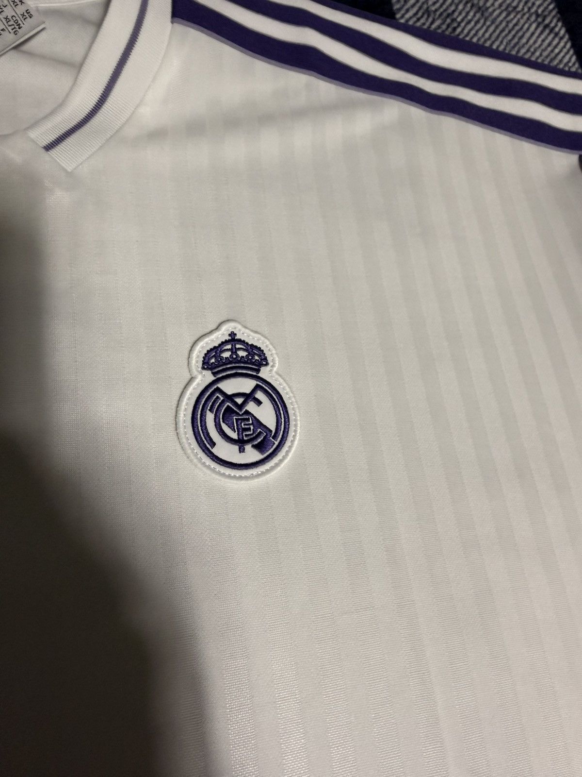 Adidas Adidas Originals Real Madrid Trefoil Jersey XL NWT Size US XL / EU 56 / 4 - 4 Thumbnail