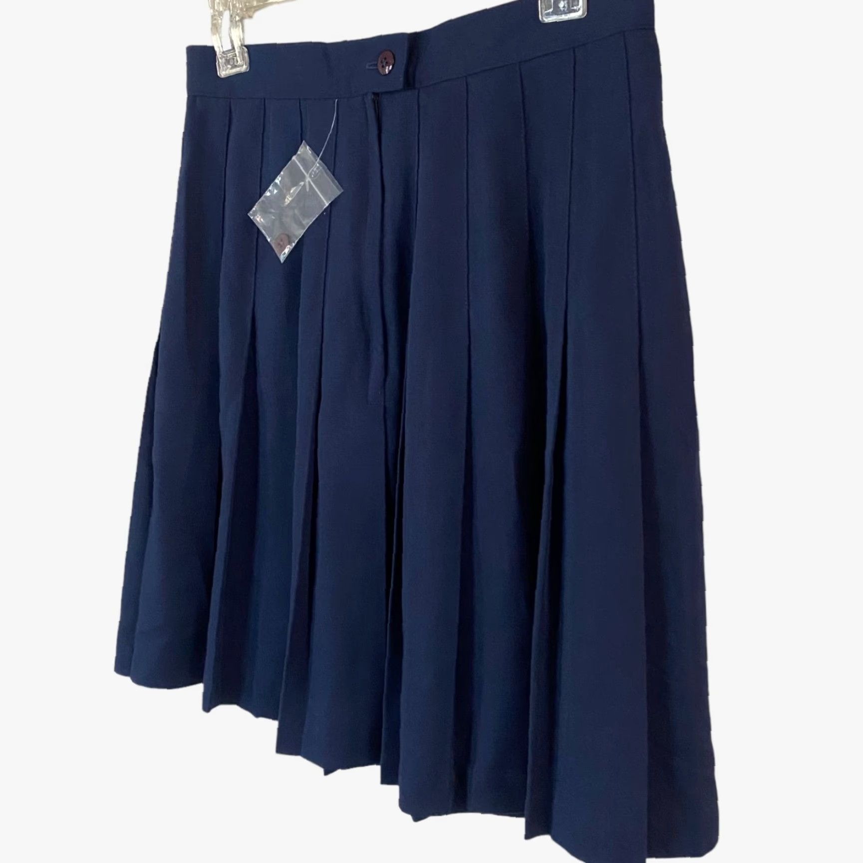 UES Clothing VINTAGE Mixed Blues Clothing Skirt Pleated Short Navy Blue 11 Womens Girls JuNIors Button Closure 50% Polyester 50% Rayon New Without Tags Size 32" / US 10 / IT 46 - 2 Thumbnail