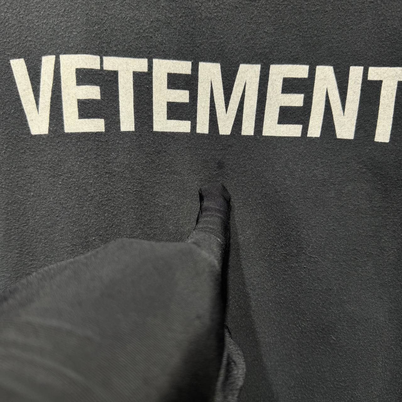 Vetements Vetements Staff Tee Size US S / EU 44-46 / 1 - 3 Thumbnail