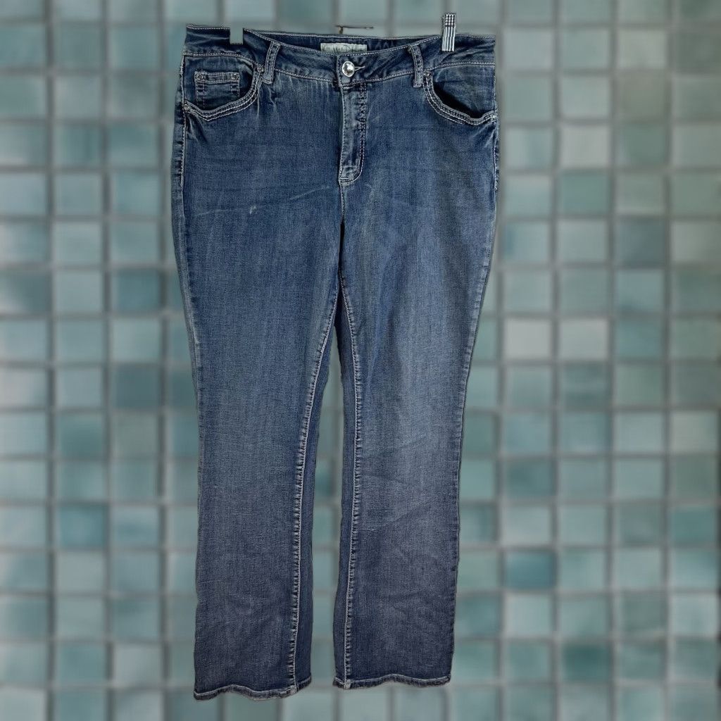 Denime Est 1946 Denim Boot-Cut Jeans Womens 16 Blue 36X33 Embroidered Beaded Rhinestone Casual Comfortable Stretch Regular Mid Rise Jeans Women Size 38" / US 16 / IT 52 - 1 Thumbnail
