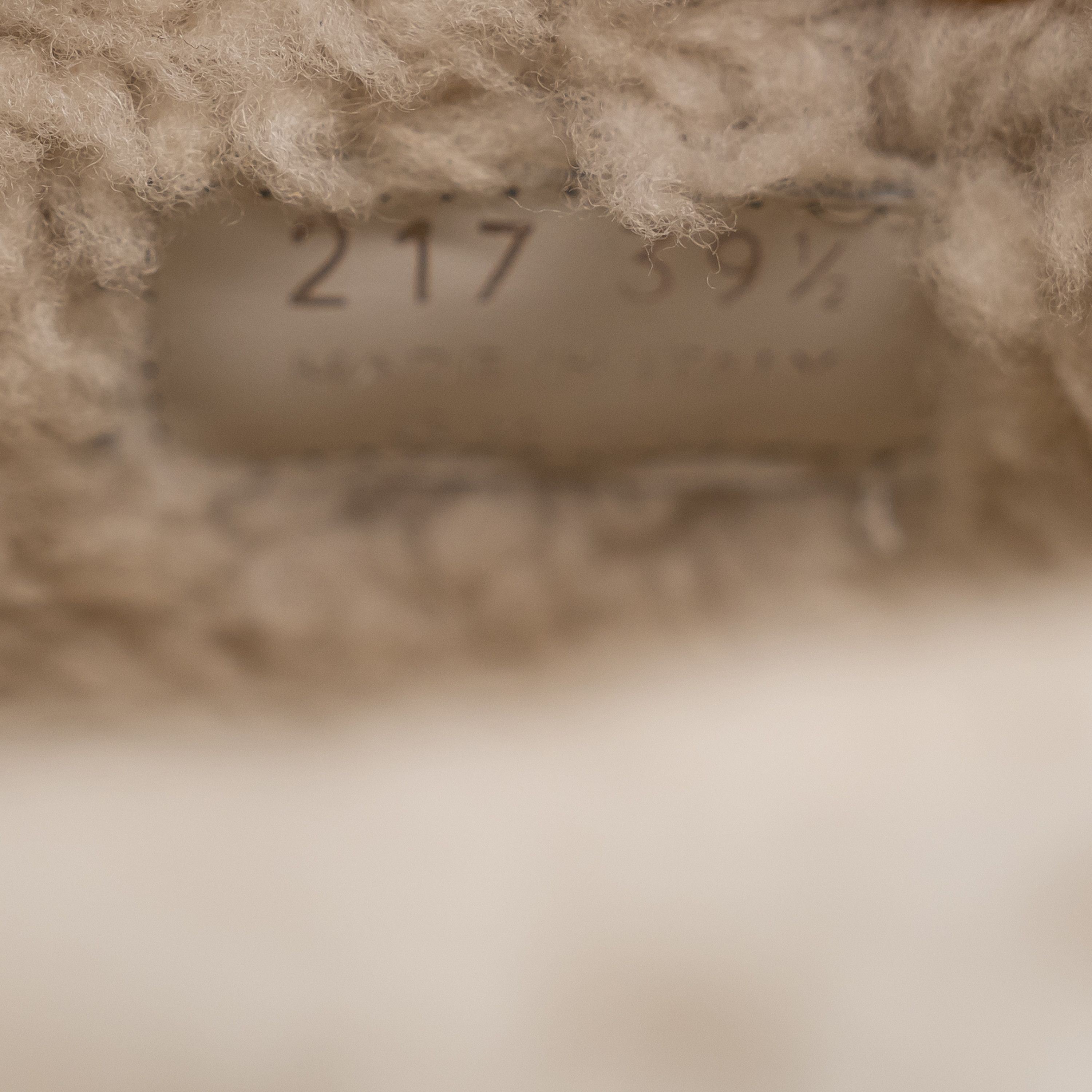 Prada 39.5eu 9.5 US Prada Shearling Ankle Boots Brown Suede Beige Size US 9.5 / IT 39.5 - 12 Thumbnail