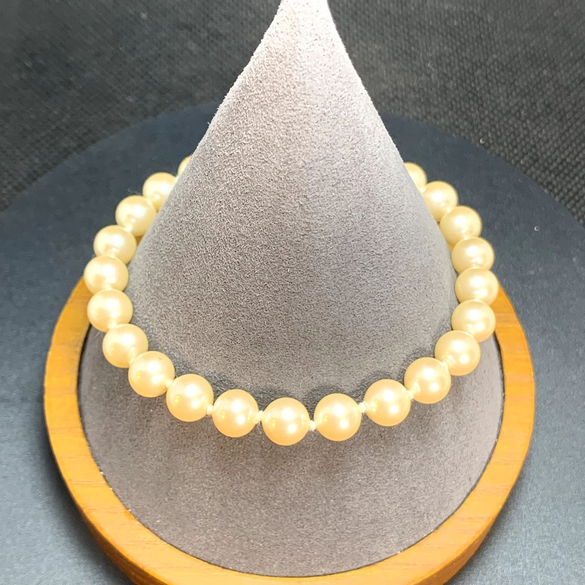 Other VTG Faux Pearl 6.75mm Width Bracelet Box Catch Size 8.25'' L Size ONE SIZE - 2 Thumbnail
