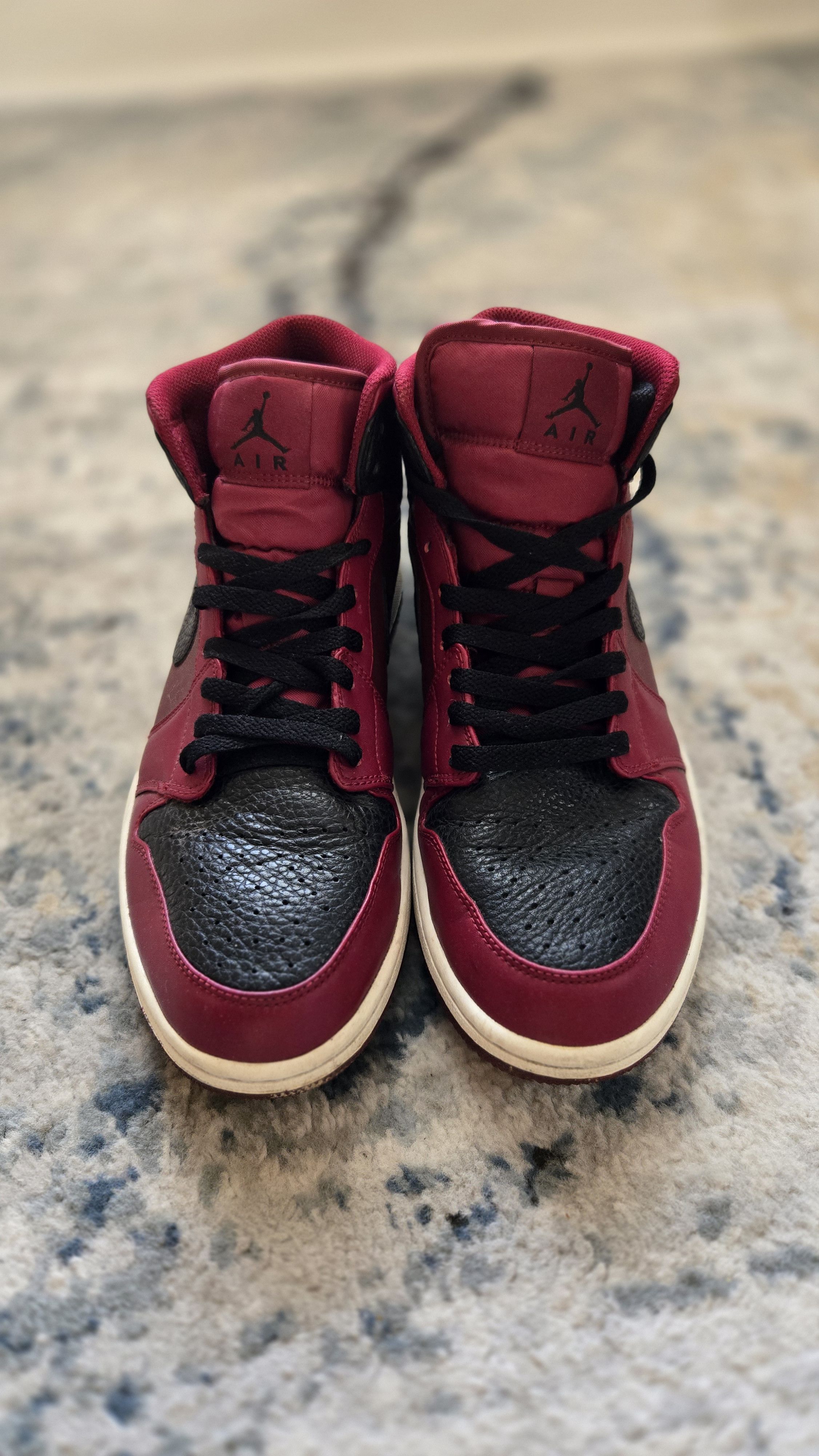 Jordan Brand Jordan 1 Hightop Size US 10.5 / EU 43-44 - 1 Thumbnail