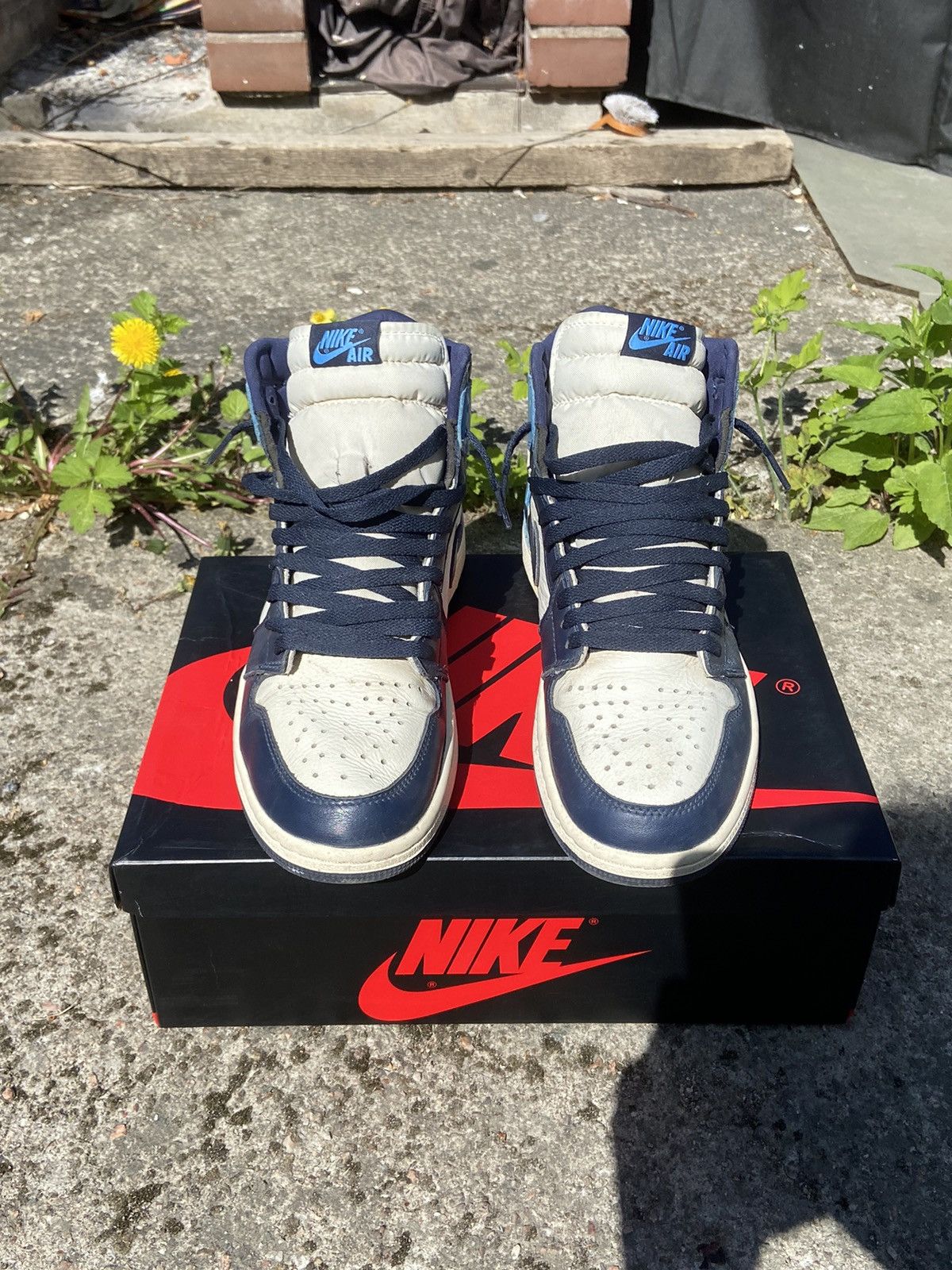 Jordan Brand Jordan 1 Obsidian Size US 10.5 / EU 43-44 - 3 Thumbnail