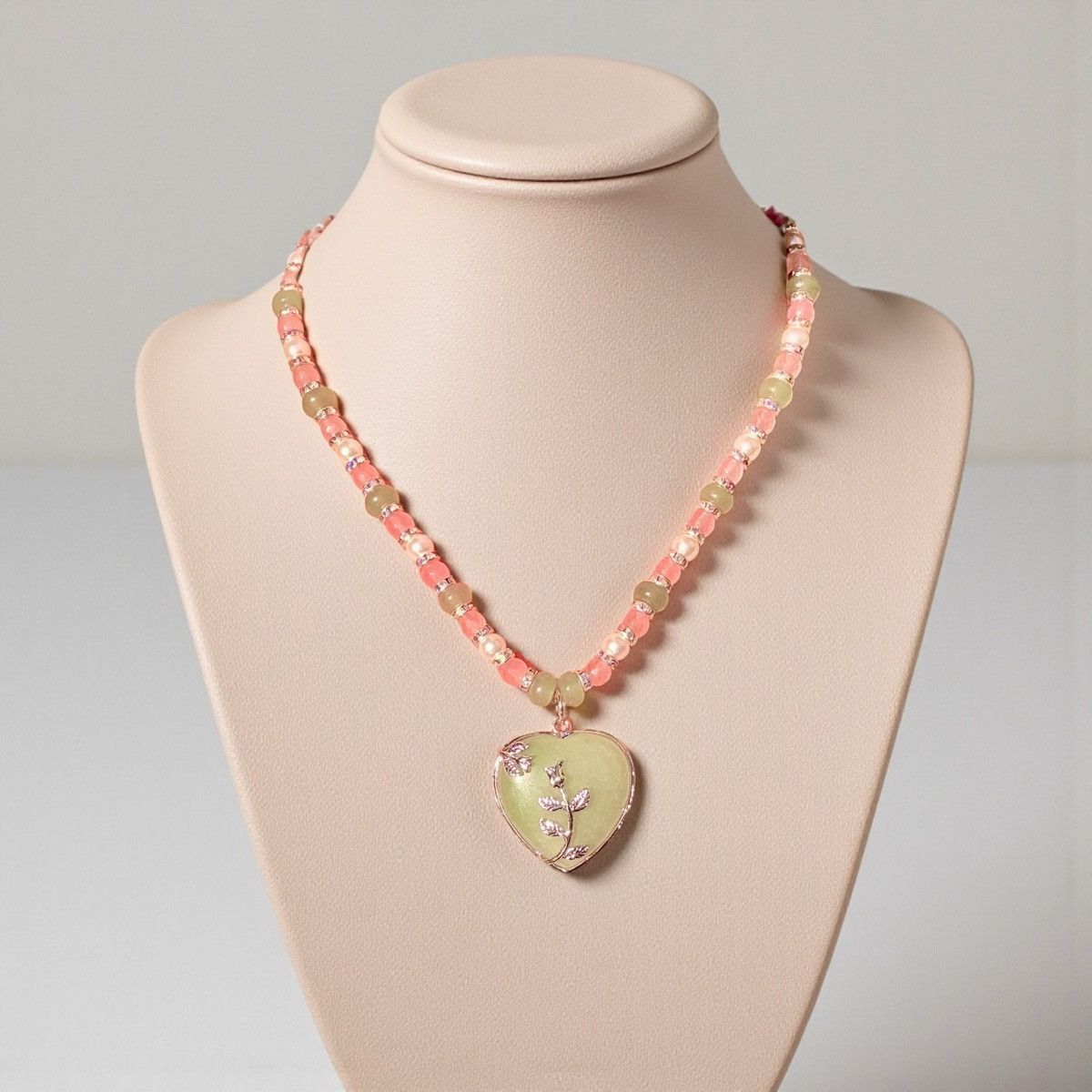 Other Aventurine Heart Stone Pendant Beaded Handmade Necklace Size ONE SIZE - 5 Thumbnail